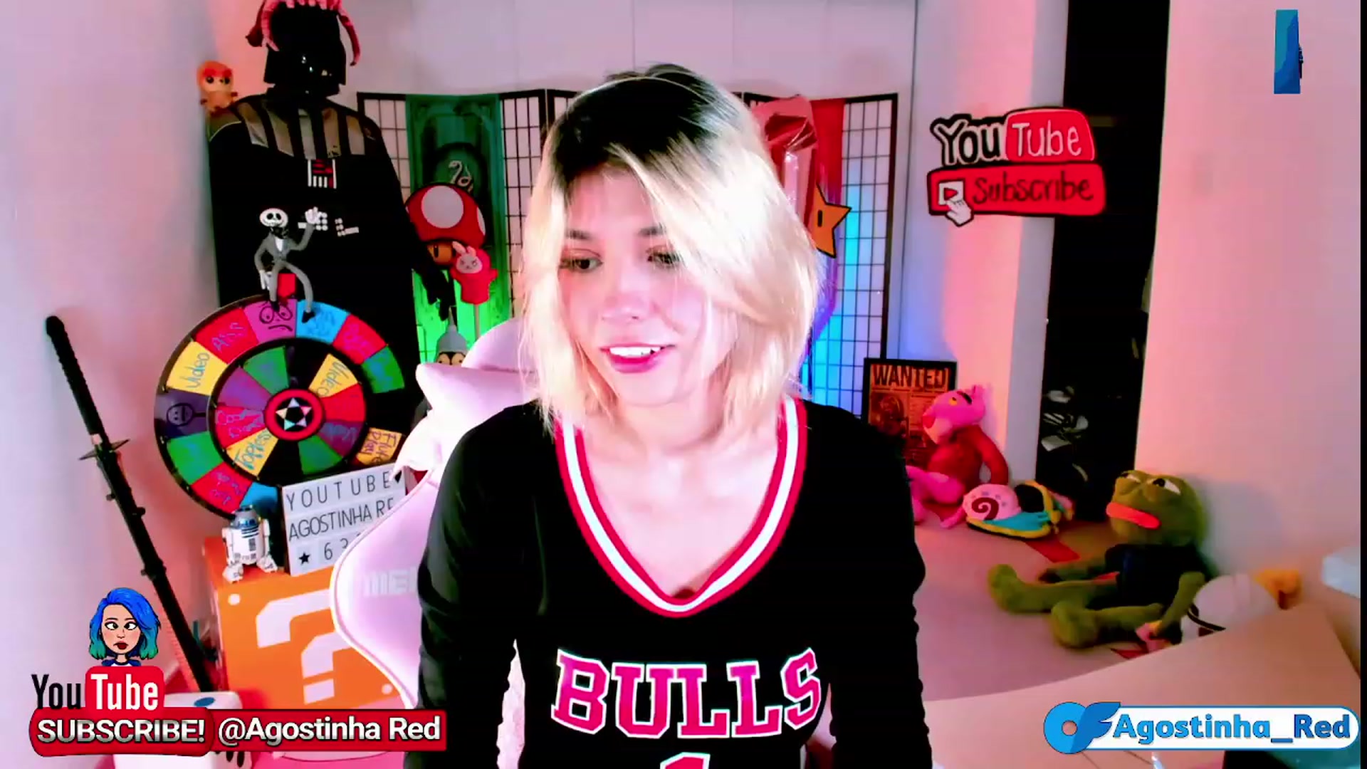 Gallery image thumbnail from Agostinha_Red's myfreecams stream on, 11/23/2022, 24:09 image 1 of 20