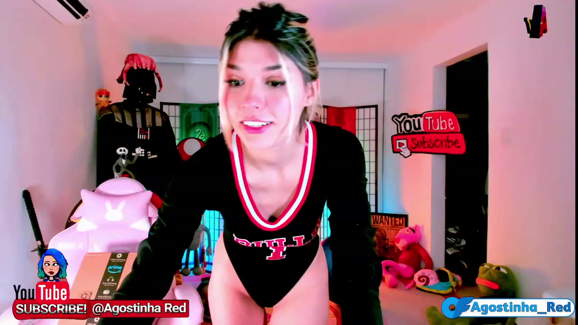 Gallery image thumbnail from Agostinha_Red's myfreecams stream on, 11/23/2022, 24:09 image 18 of 20
