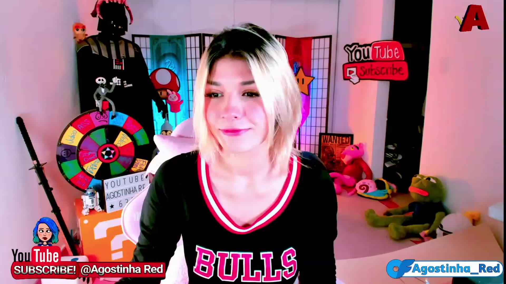 Gallery image thumbnail from Agostinha_Red's myfreecams stream on, 11/23/2022, 24:09 image 5 of 20