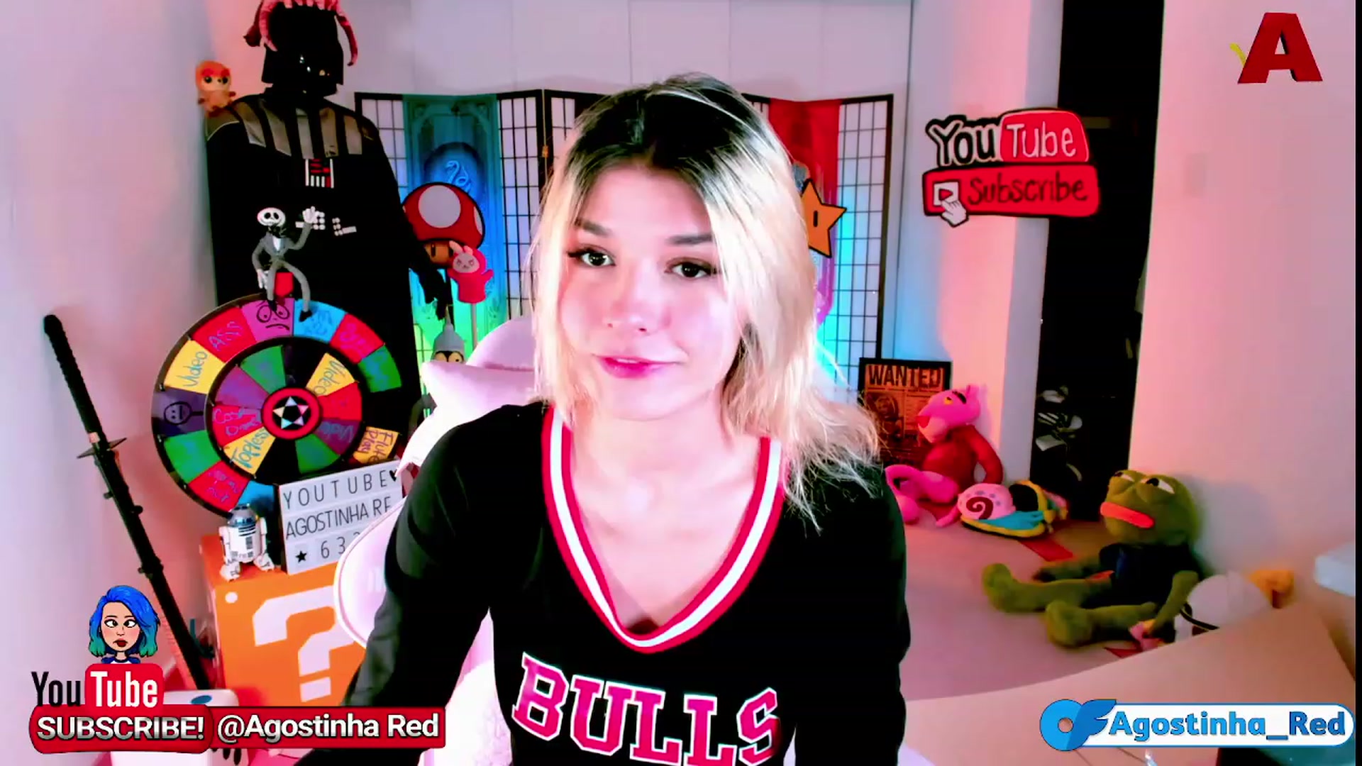Gallery image thumbnail from Agostinha_Red's myfreecams stream on, 11/23/2022, 24:09 image 3 of 20