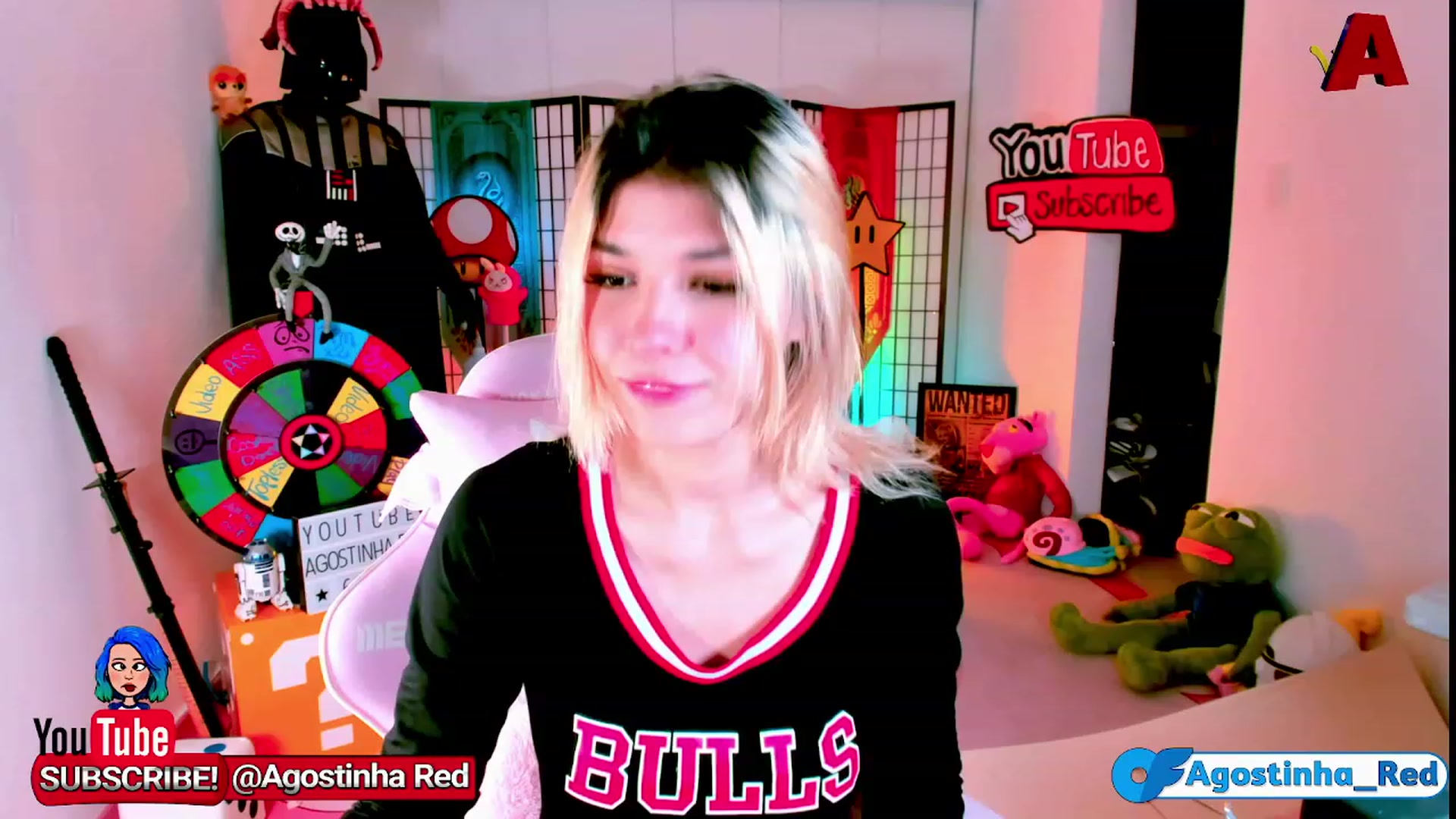 Gallery image thumbnail from Agostinha_Red's myfreecams stream on, 11/23/2022, 24:09 image 4 of 20