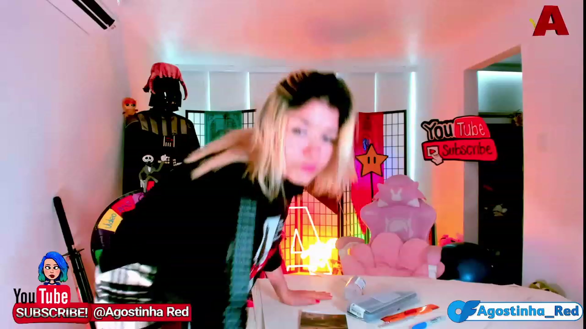 Gallery image thumbnail from Agostinha_Red's myfreecams stream on, 11/24/2022, 16:15 image 4 of 20
