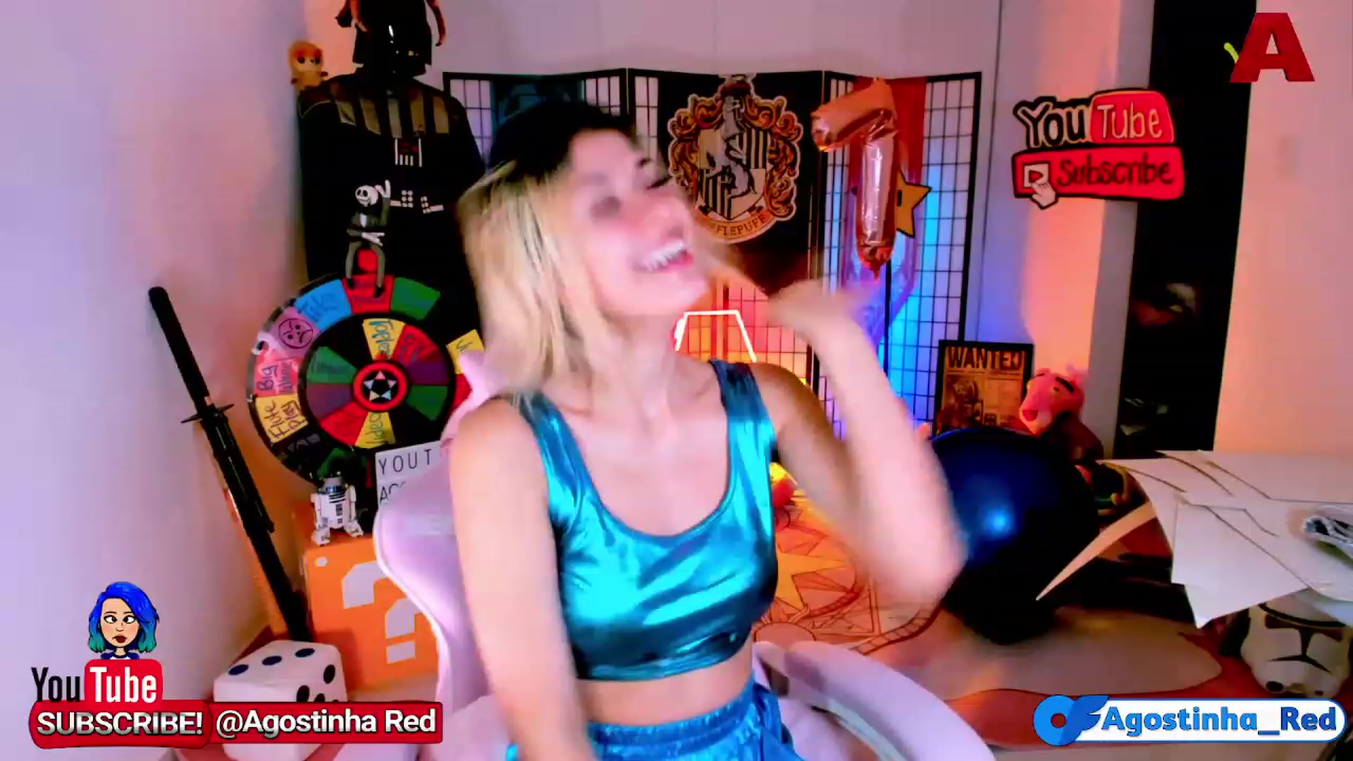 Gallery image thumbnail from Agostinha_Red's myfreecams stream on, 11/25/2022, 02:05 image 11 of 20