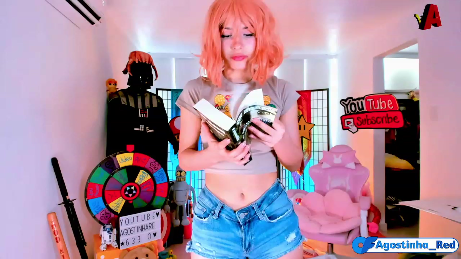 Gallery image thumbnail from Agostinha_Red's myfreecams stream on, 12/01/2022, 16:32 image 17 of 20