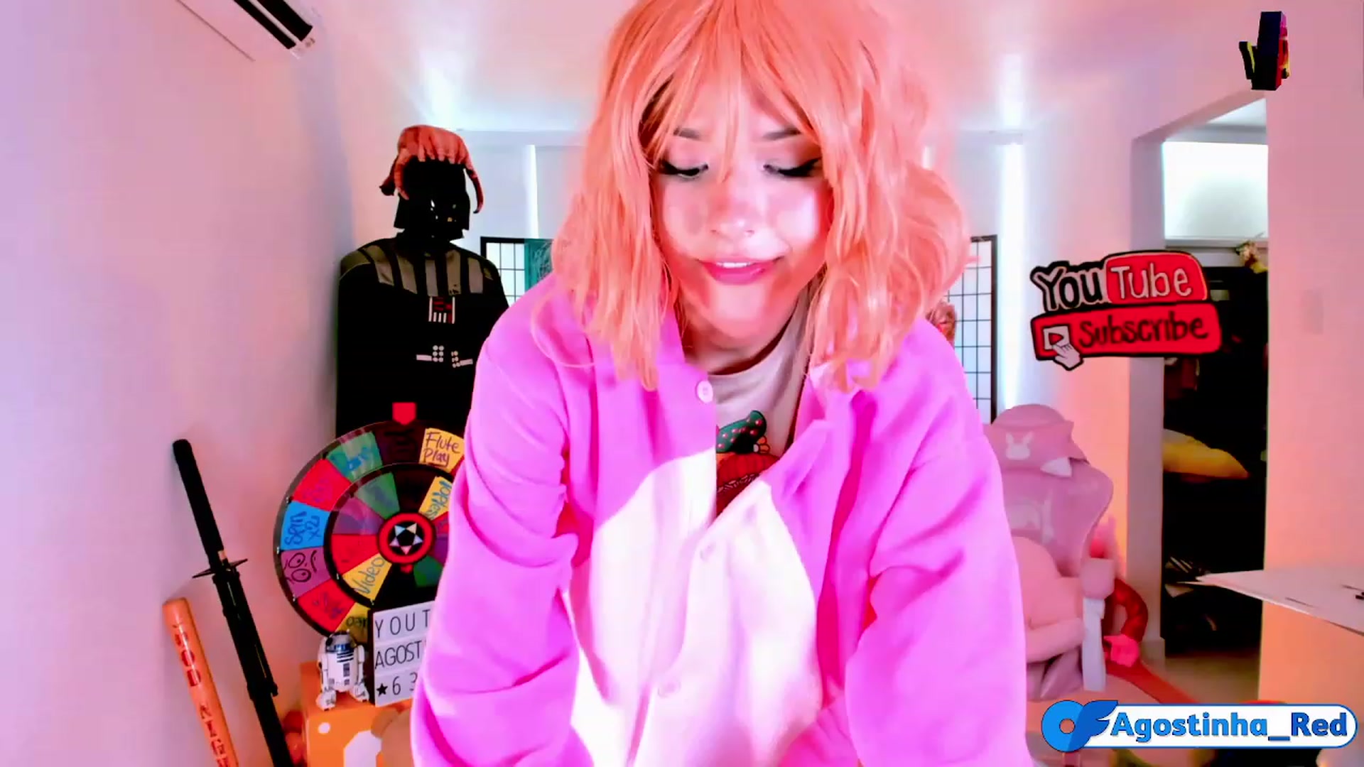 Gallery image thumbnail from Agostinha_Red's myfreecams stream on, 12/01/2022, 17:20 image 1 of 20