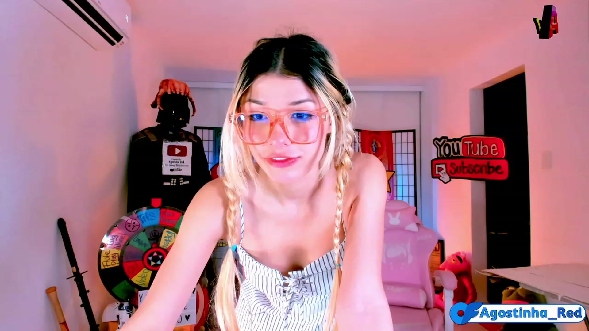 Gallery image thumbnail from Agostinha_Red's myfreecams stream on, 12/03/2022, 01:26 image 5 of 20