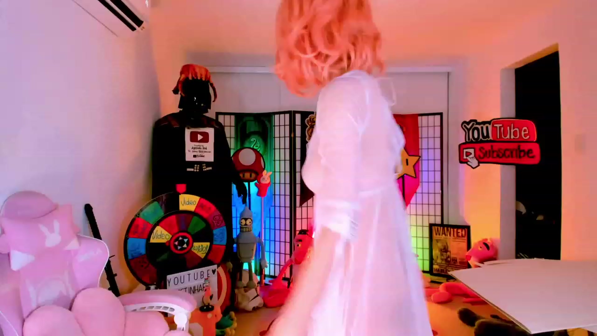 Gallery image thumbnail from Agostinha_Red's myfreecams stream on, 12/05/2022, 01:58 image 1 of 20