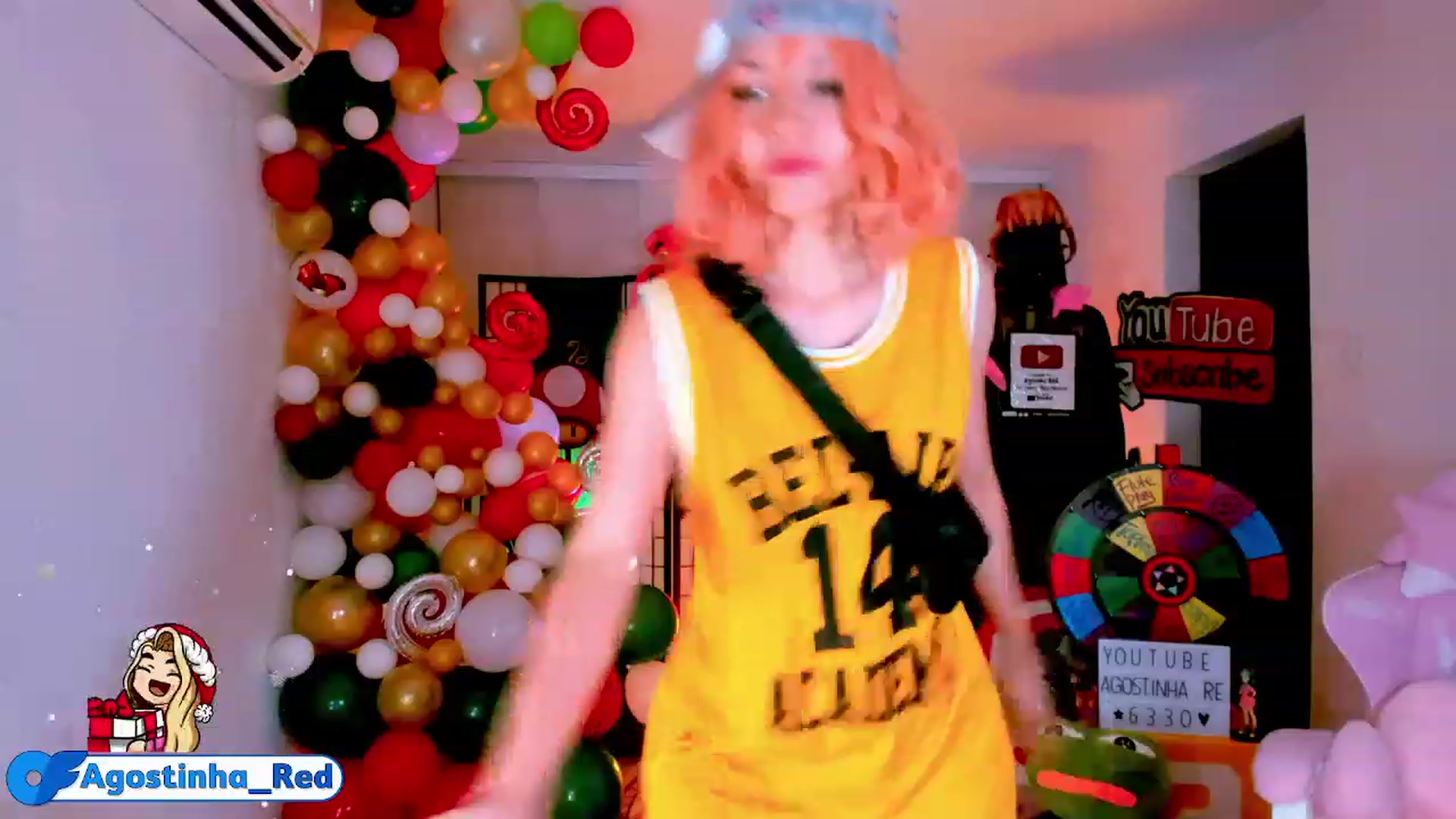 Gallery image thumbnail from Agostinha_Red's myfreecams stream on, 12/07/2022, 01:51 image 16 of 20