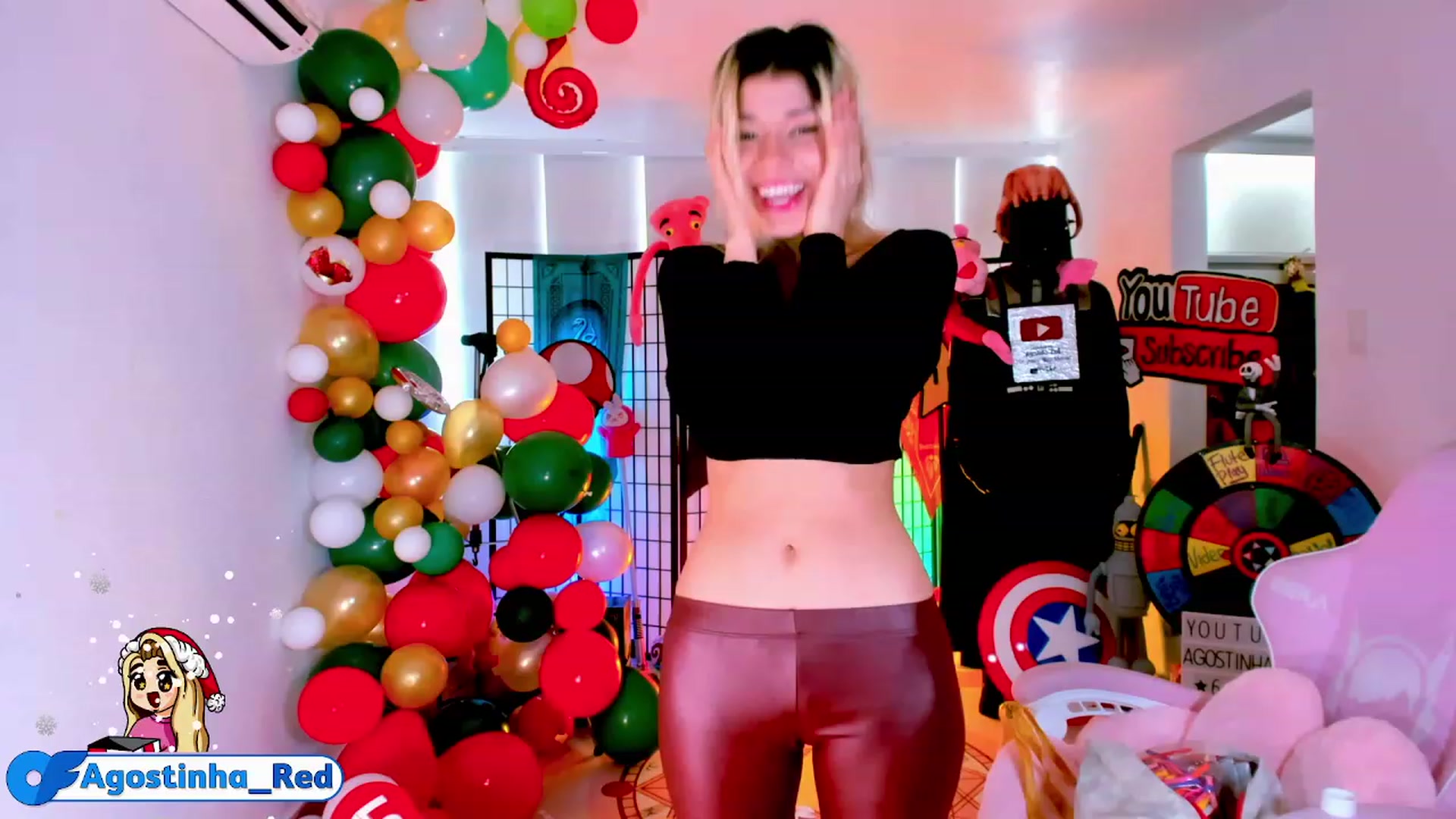 Gallery image thumbnail from Agostinha_Red's myfreecams stream on, 12/07/2022, 15:39 image 9 of 20
