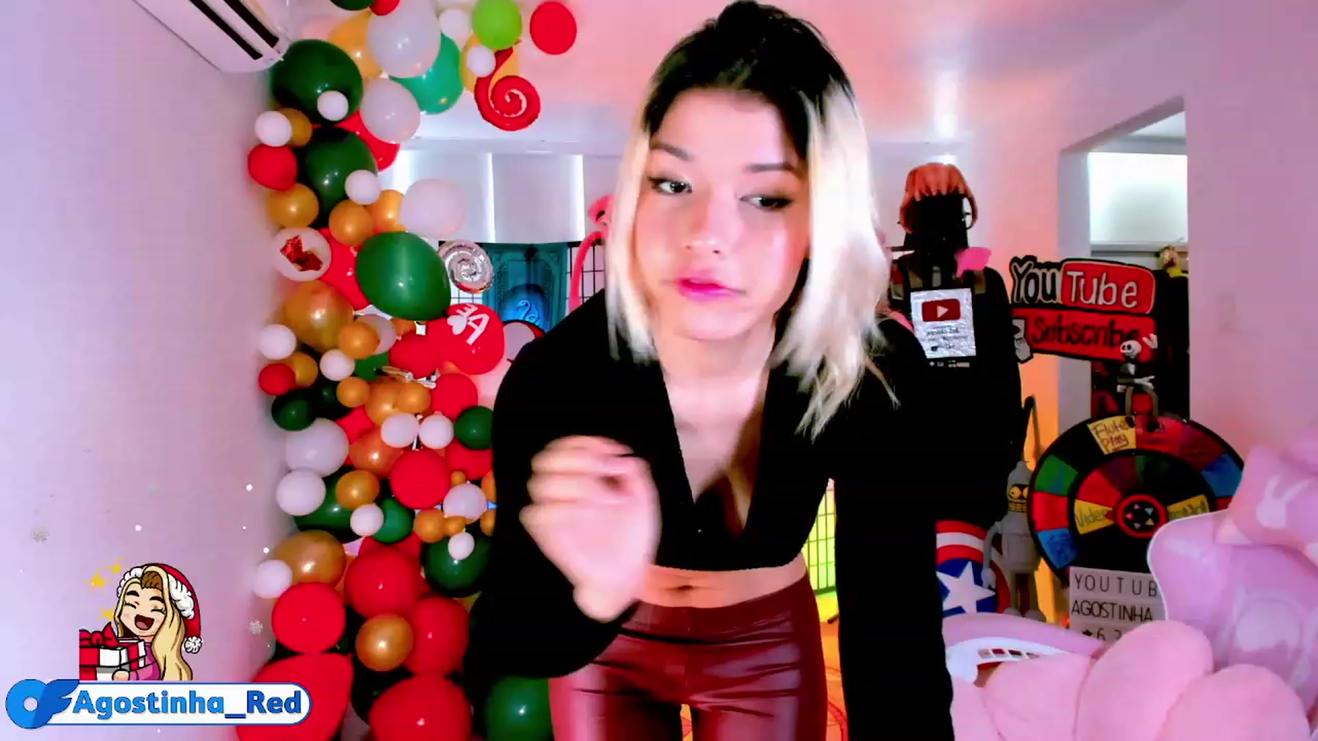 Gallery image thumbnail from Agostinha_Red's myfreecams stream on, 12/07/2022, 15:39 image 17 of 20