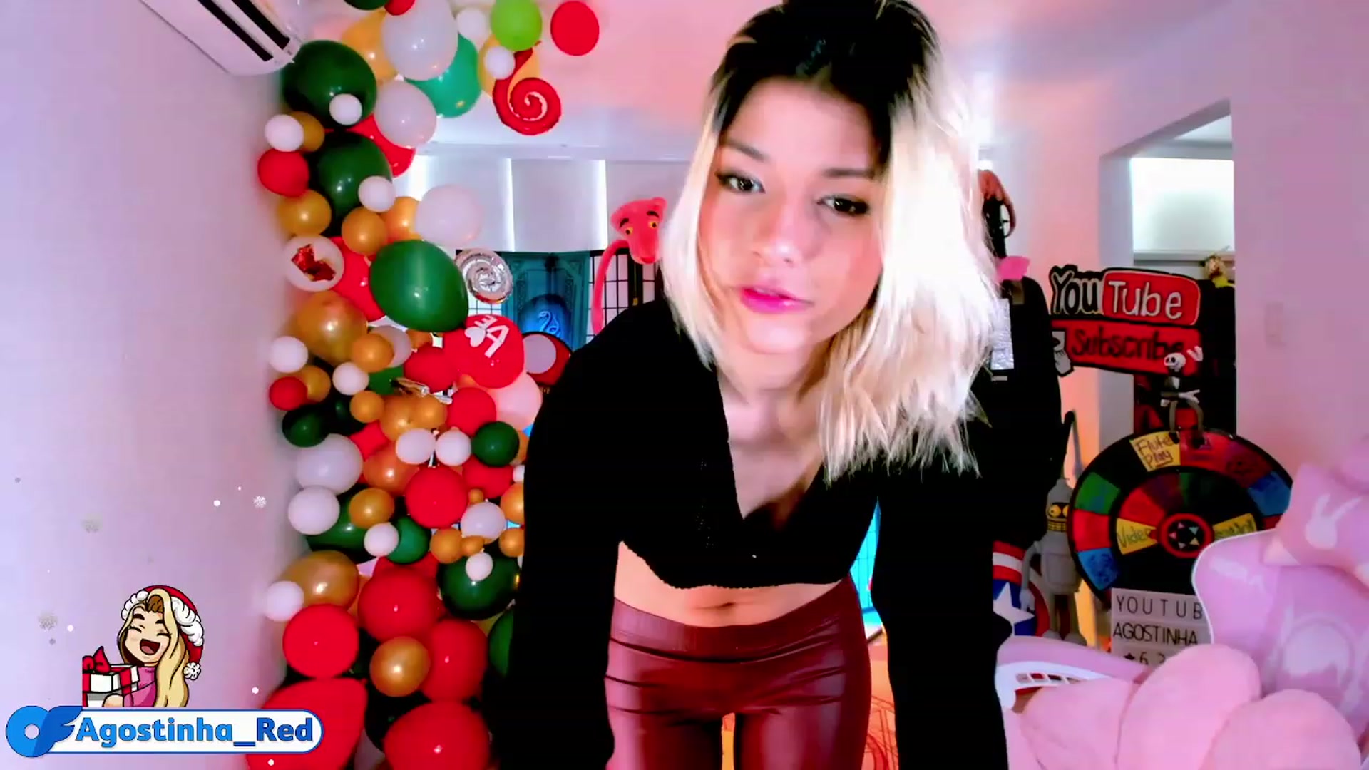 Gallery image thumbnail from Agostinha_Red's myfreecams stream on, 12/07/2022, 15:39 image 19 of 20