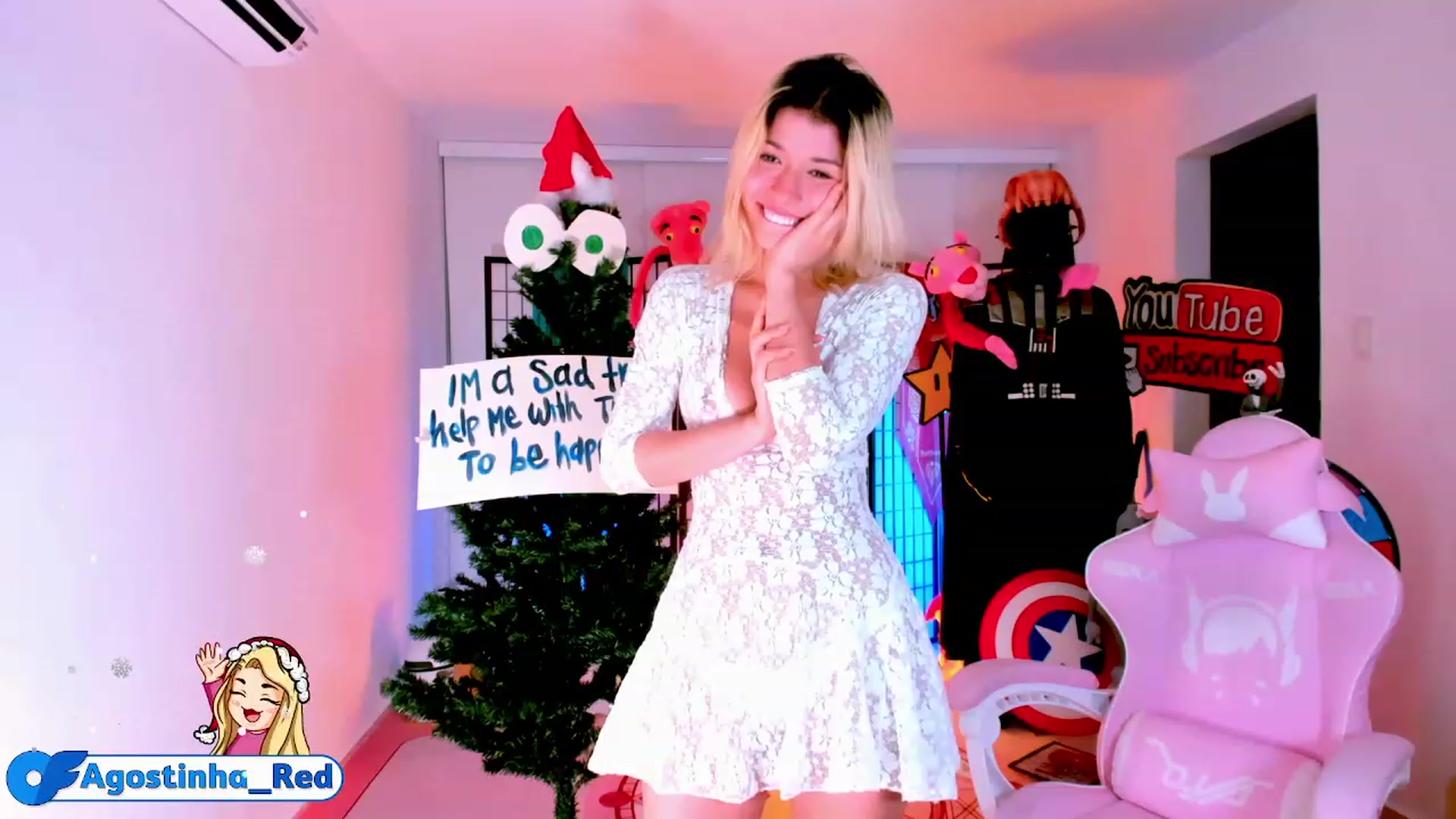 Gallery image thumbnail from Agostinha_Red's myfreecams stream on, 12/09/2022, 02:47 image 16 of 20