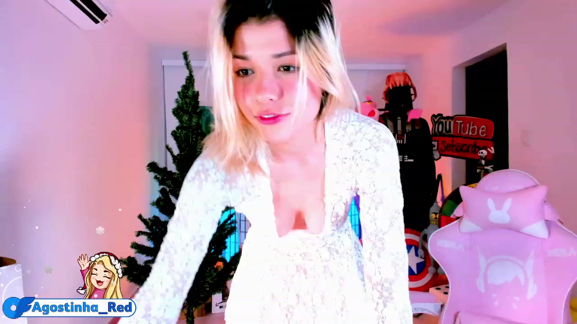 Gallery image thumbnail from Agostinha_Red's myfreecams stream on, 12/09/2022, 02:55 image 3 of 20