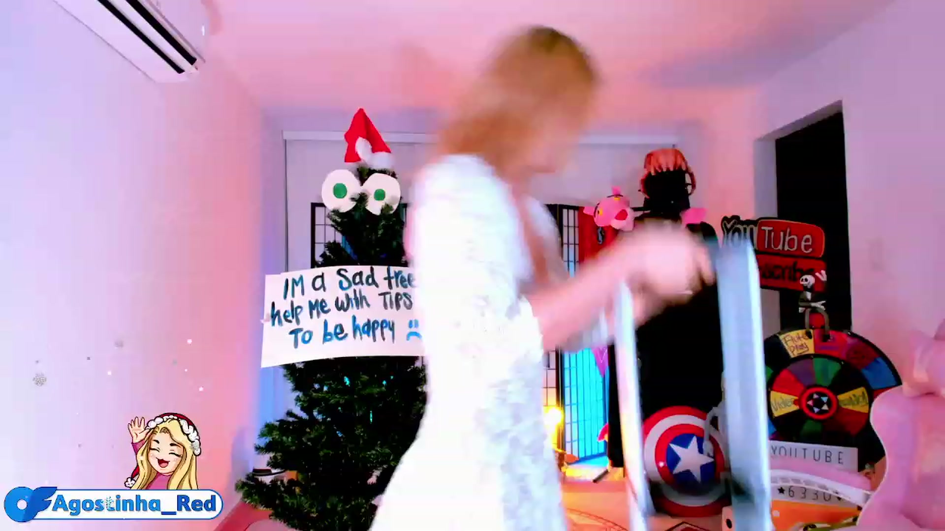 Gallery image thumbnail from Agostinha_Red's myfreecams stream on, 12/09/2022, 02:55 image 10 of 20