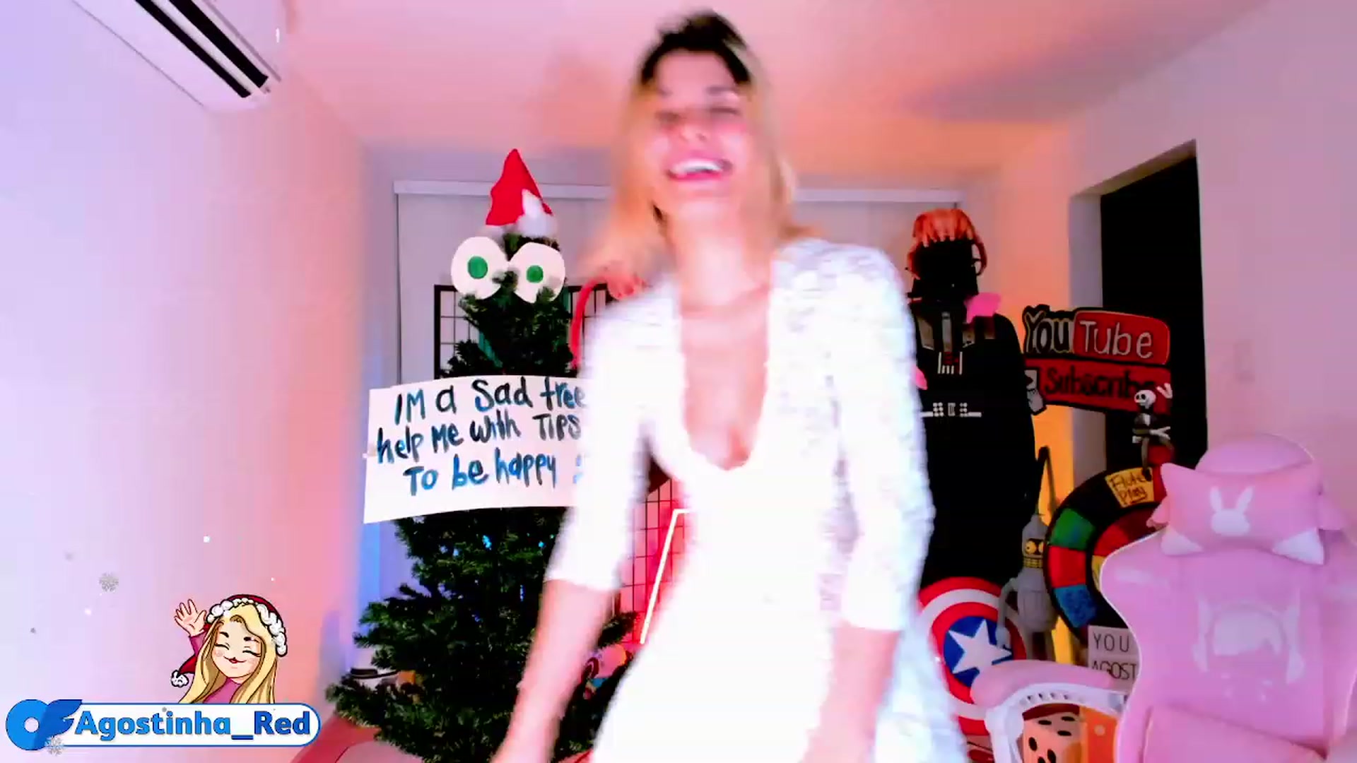 Gallery image thumbnail from Agostinha_Red's myfreecams stream on, 12/09/2022, 02:55 image 7 of 20