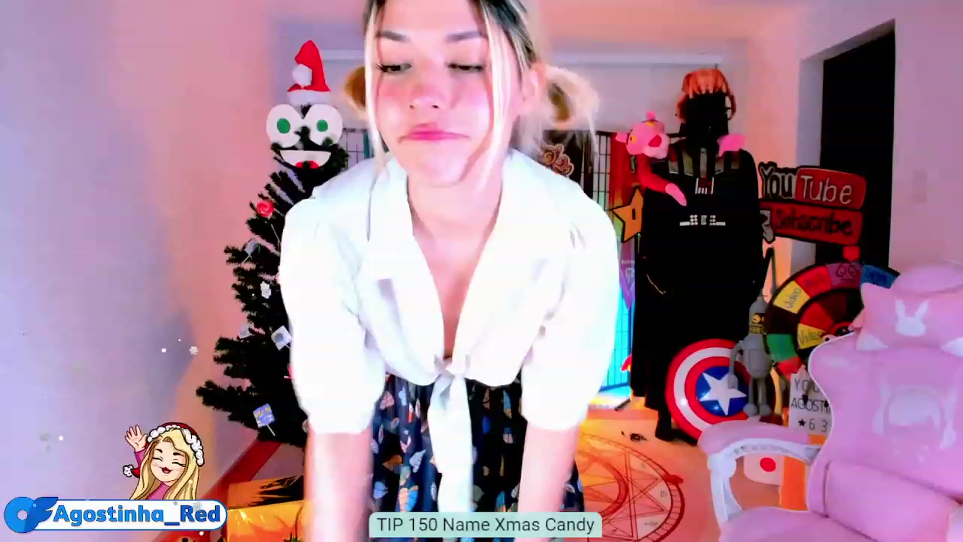 Gallery image thumbnail from Agostinha_Red's myfreecams stream on, 12/10/2022, 23:43 image 15 of 20