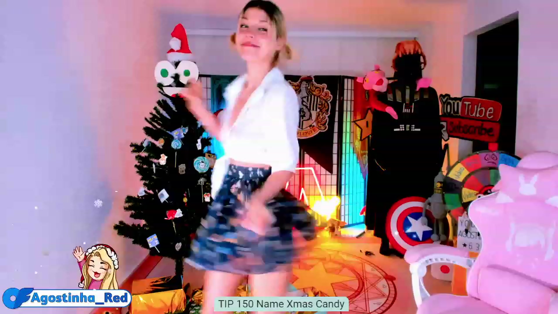 Gallery image thumbnail from Agostinha_Red's myfreecams stream on, 12/10/2022, 23:43 image 9 of 20