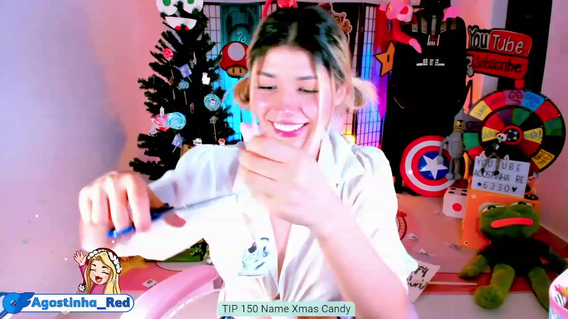 Gallery image thumbnail from Agostinha_Red's myfreecams stream on, 12/11/2022, 24:24 image 3 of 20