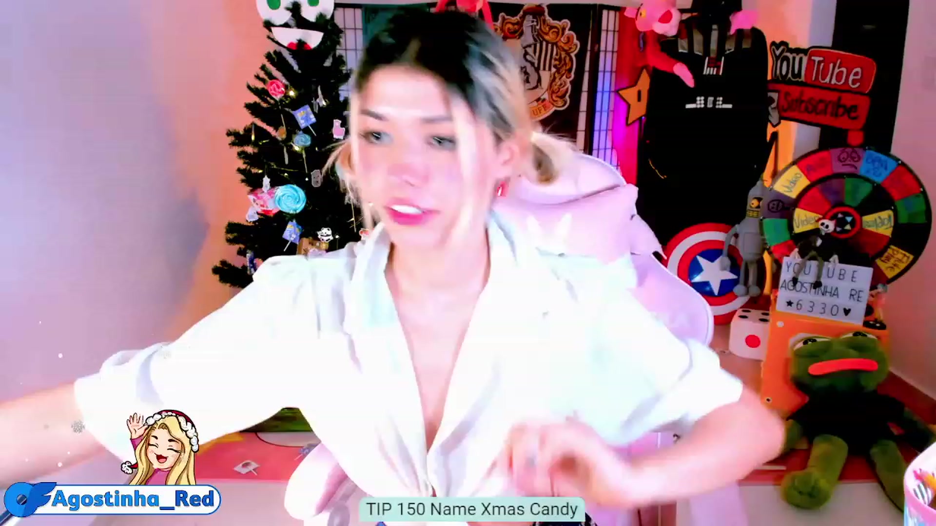Gallery image thumbnail from Agostinha_Red's myfreecams stream on, 12/11/2022, 24:24 image 6 of 20