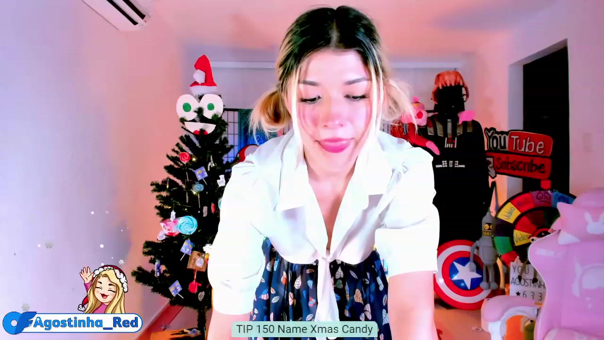 Gallery image thumbnail from Agostinha_Red's myfreecams stream on, 12/11/2022, 01:14 image 14 of 20