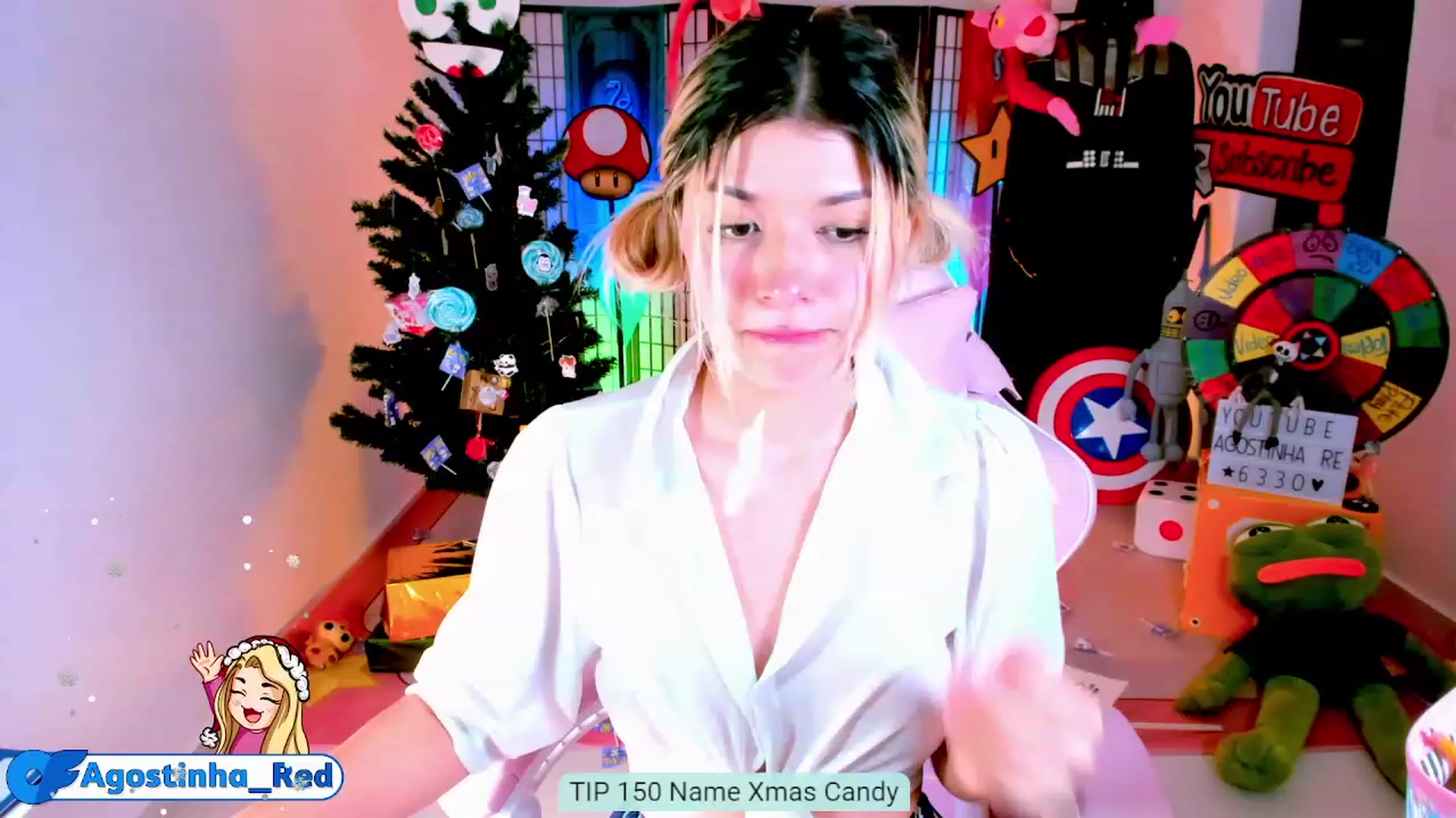 Gallery image thumbnail from Agostinha_Red's myfreecams stream on, 12/11/2022, 01:14 image 4 of 20