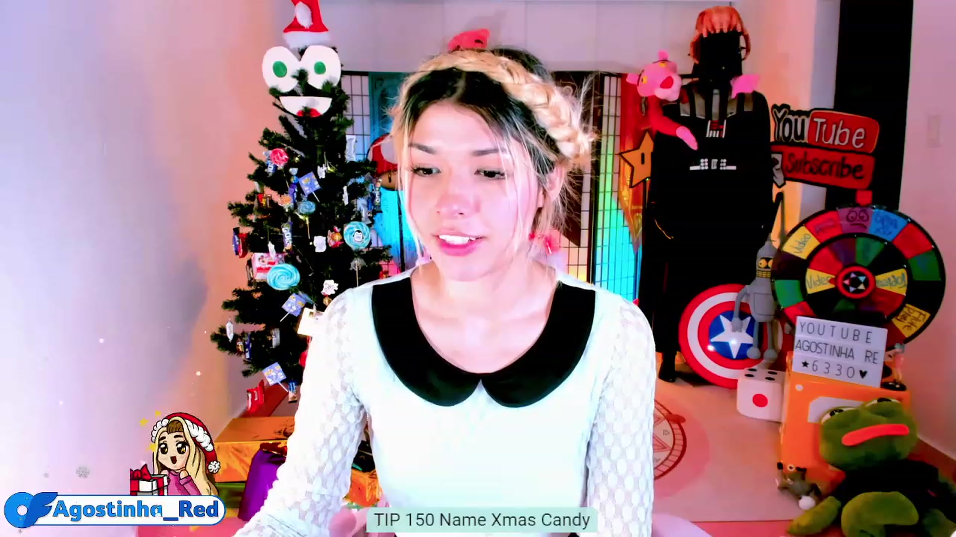 Gallery image thumbnail from Agostinha_Red's myfreecams stream on, 12/13/2022, 24:01 image 9 of 20