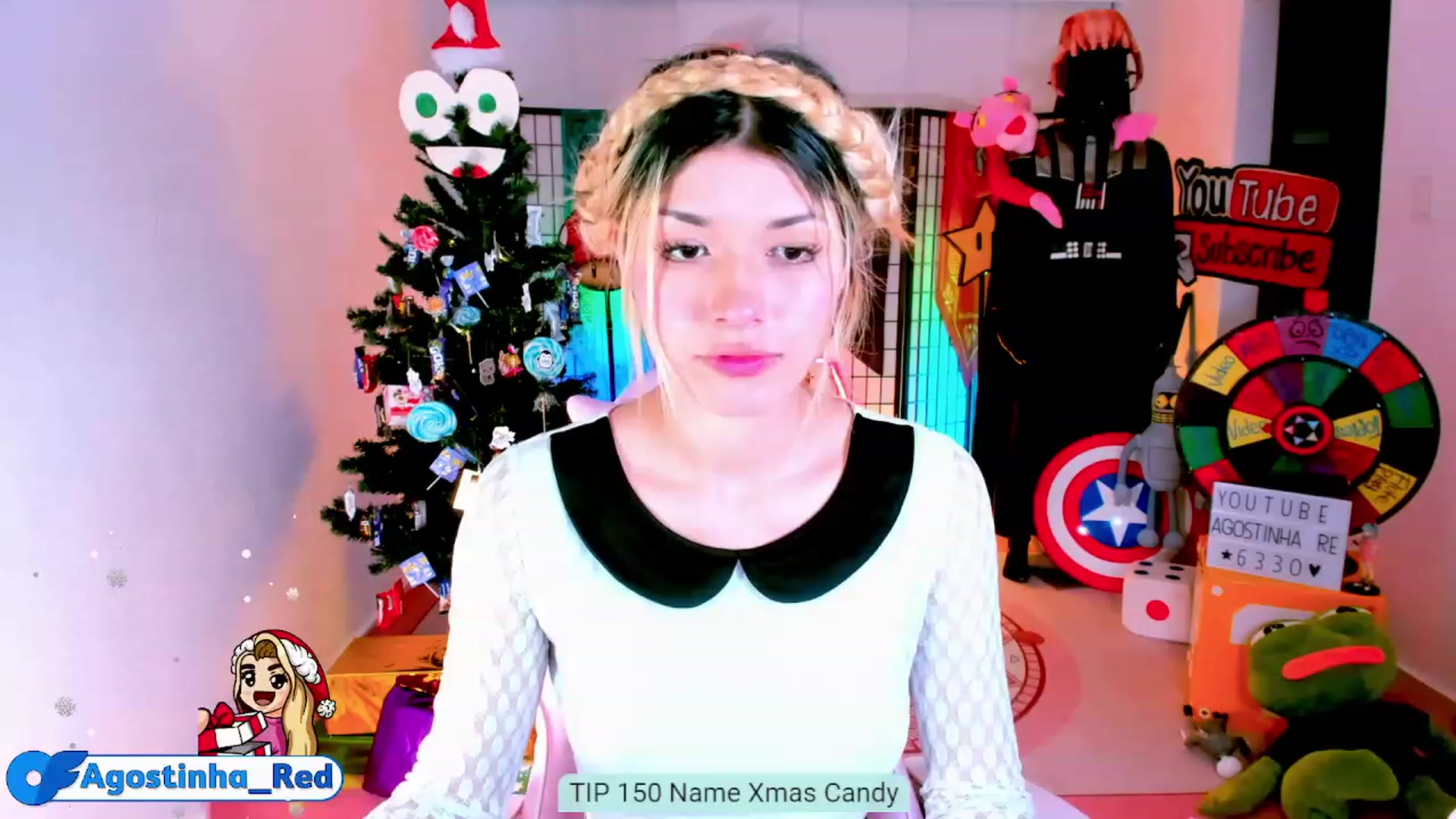 Gallery image thumbnail from Agostinha_Red's myfreecams stream on, 12/13/2022, 24:01 image 3 of 20