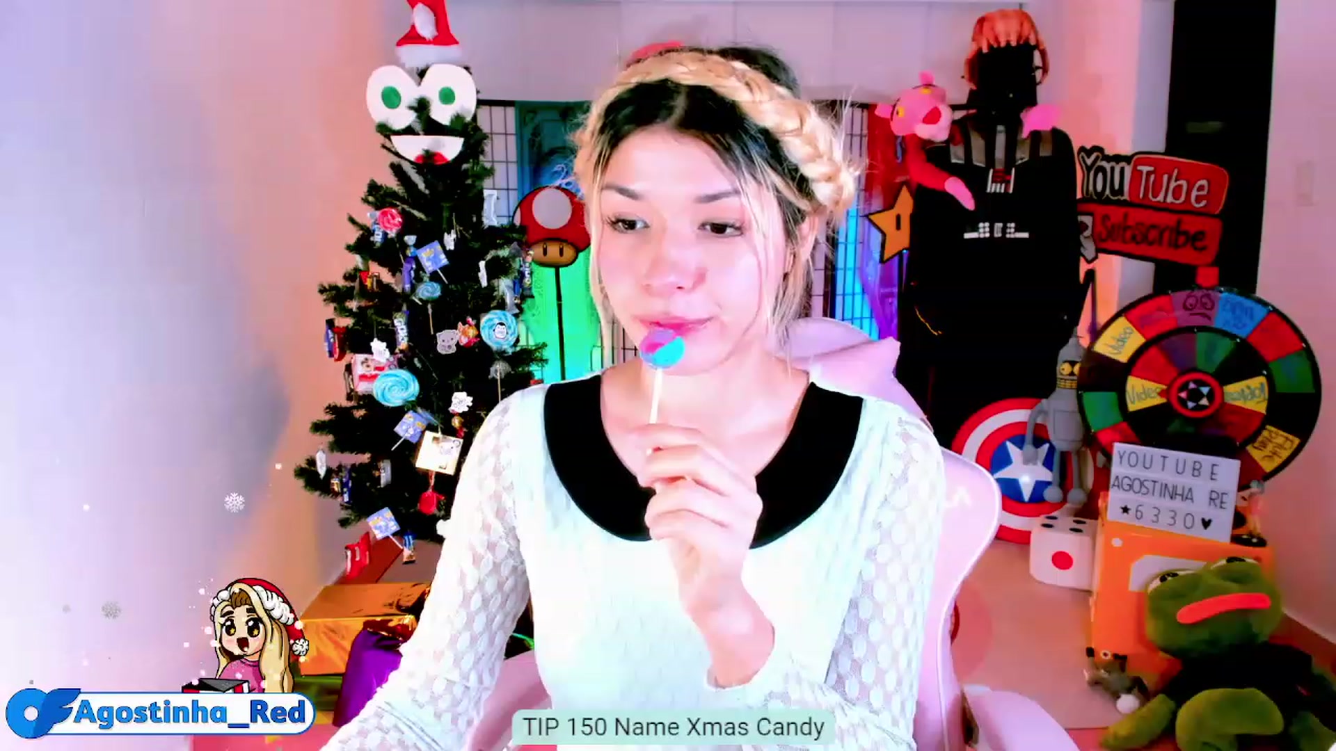 Gallery image thumbnail from Agostinha_Red's myfreecams stream on, 12/13/2022, 24:01 image 17 of 20