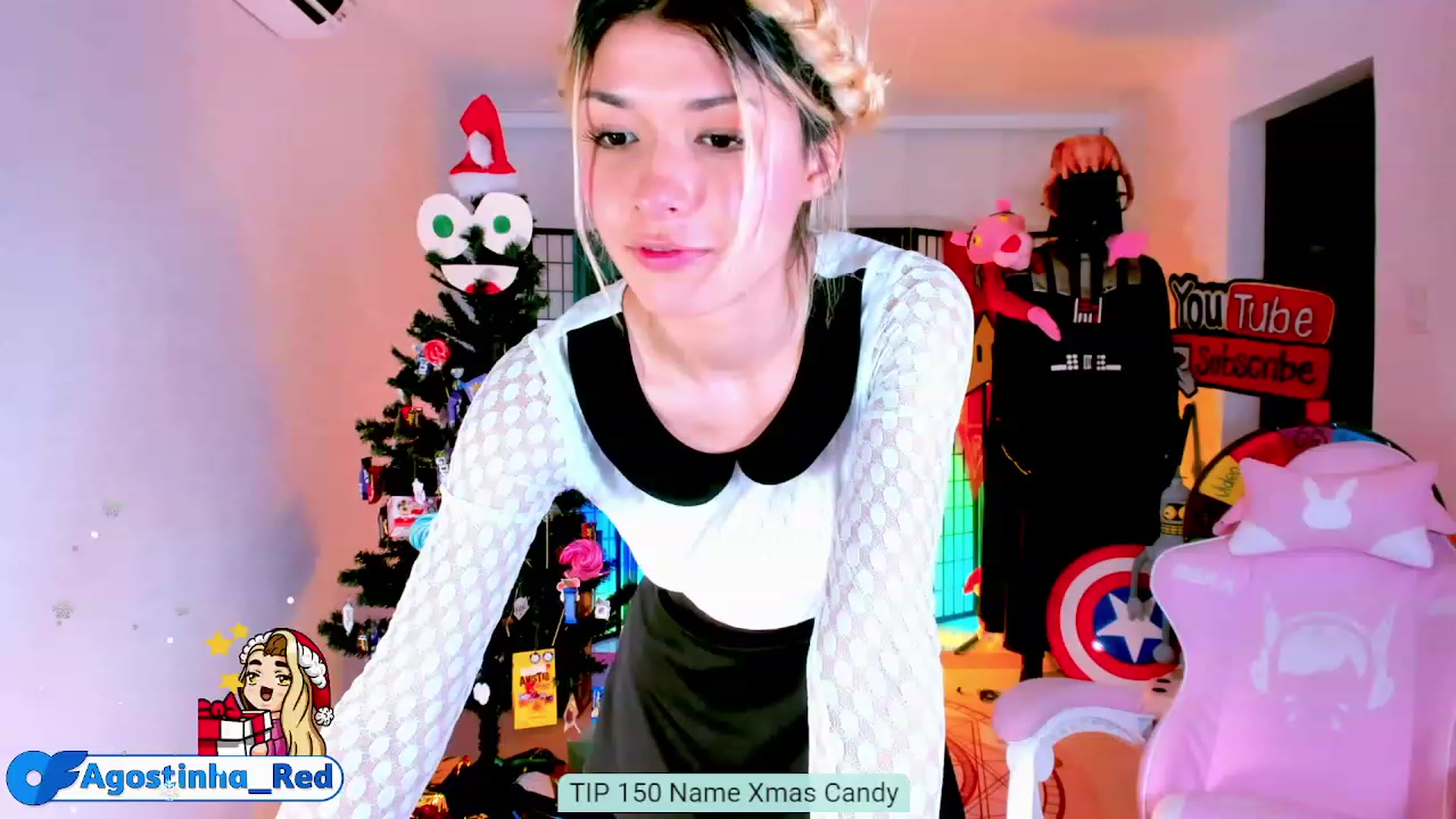 Gallery image thumbnail from Agostinha_Red's myfreecams stream on, 12/13/2022, 24:16 image 4 of 20
