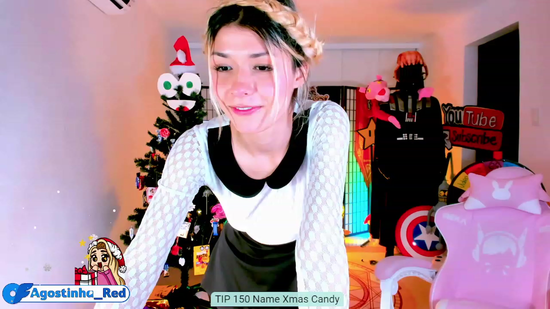 Gallery image thumbnail from Agostinha_Red's myfreecams stream on, 12/13/2022, 24:16 image 8 of 20
