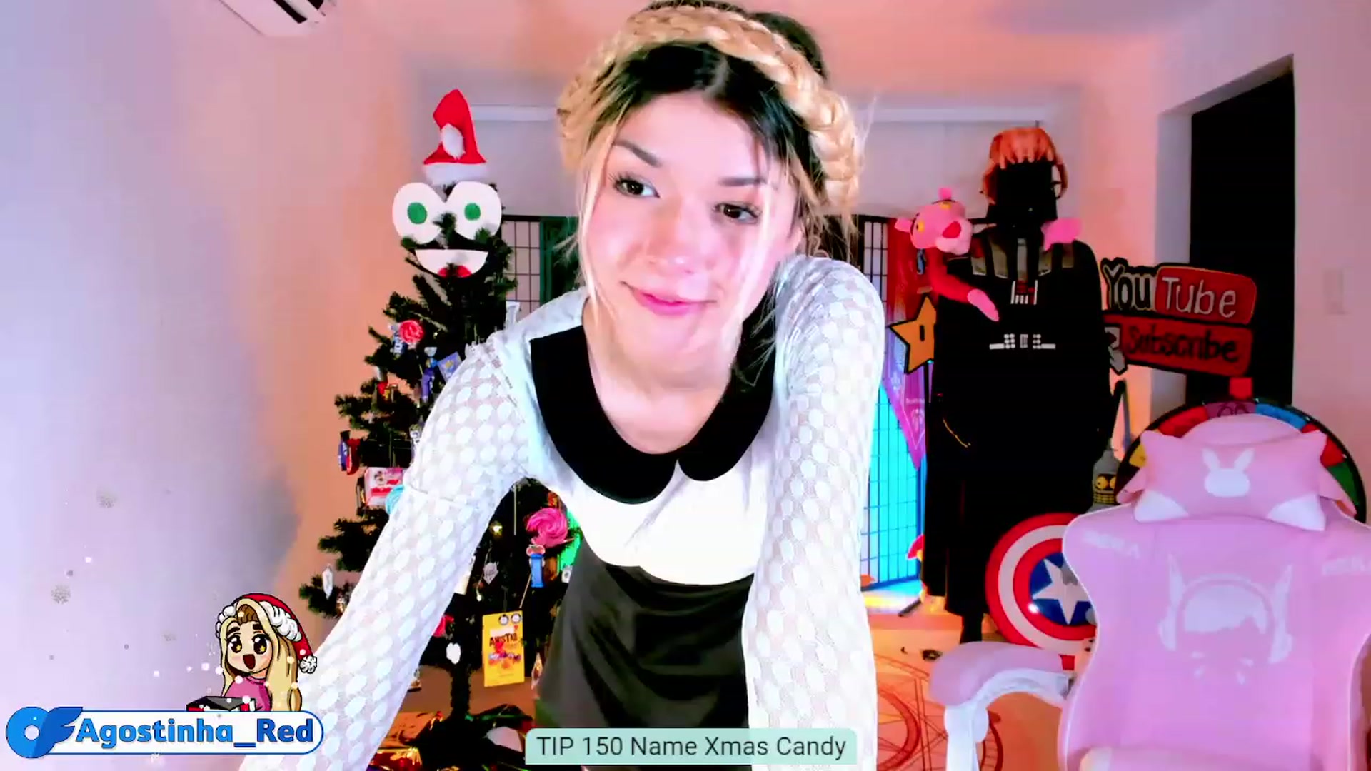 Gallery image thumbnail from Agostinha_Red's myfreecams stream on, 12/13/2022, 24:16 image 15 of 20