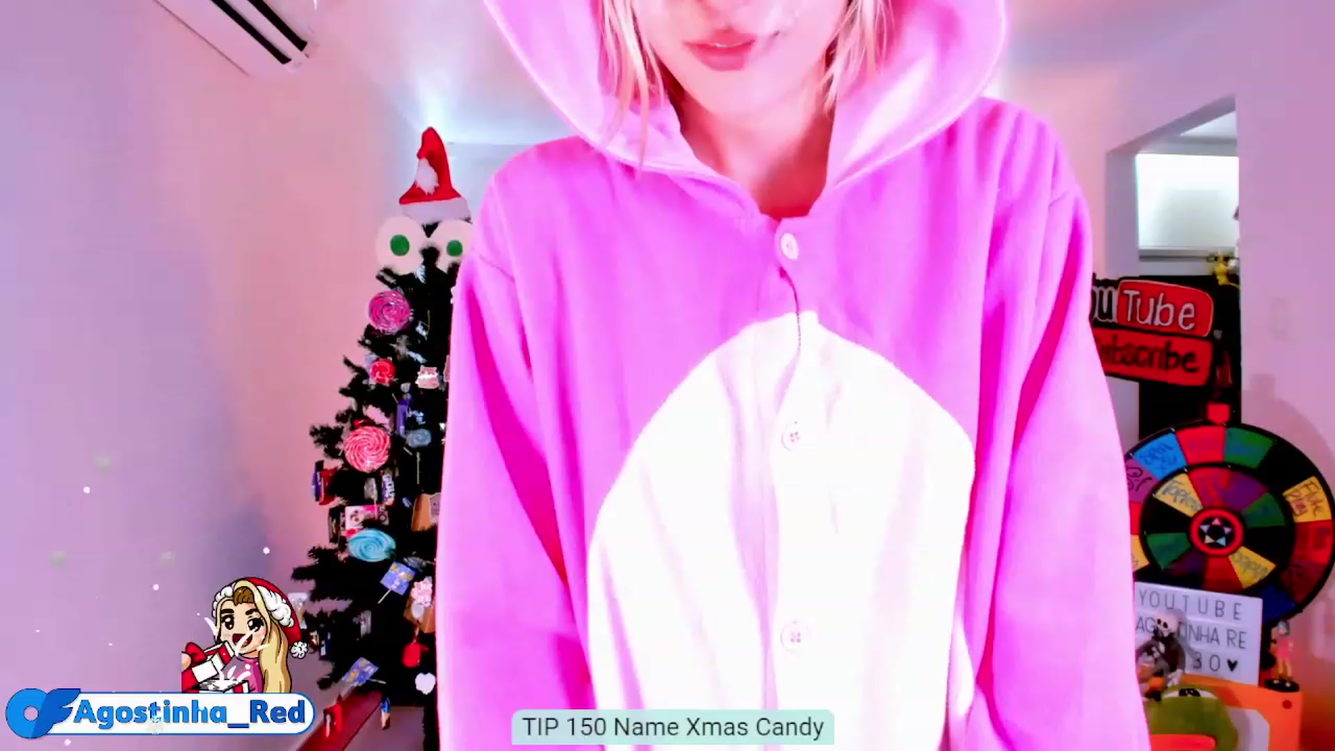 Gallery image thumbnail from Agostinha_Red's myfreecams stream on, 12/19/2022, 17:21 image 8 of 20