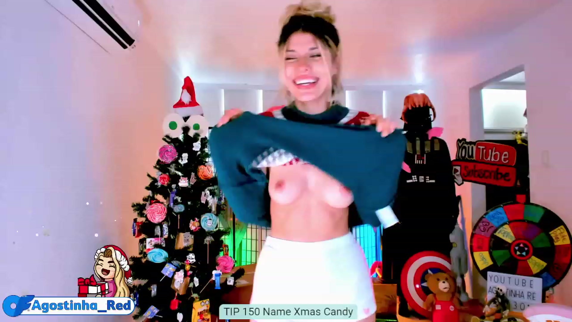 Gallery image thumbnail from Agostinha_Red's myfreecams stream on, 12/19/2022, 17:21 image 13 of 20