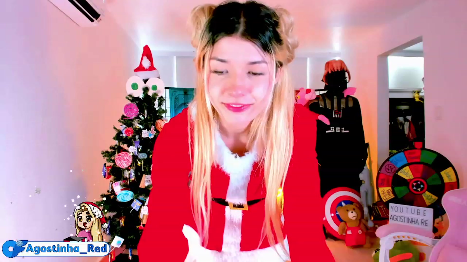 Gallery image thumbnail from Agostinha_Red's myfreecams stream on, 12/24/2022, 17:04 image 6 of 20
