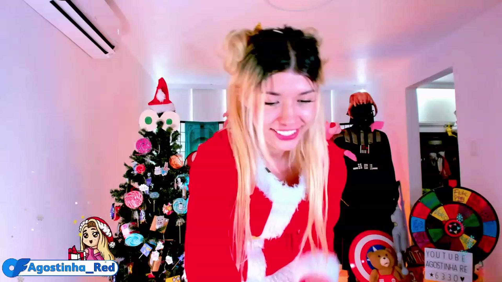 Gallery image thumbnail from Agostinha_Red's myfreecams stream on, 12/24/2022, 17:04 image 5 of 20
