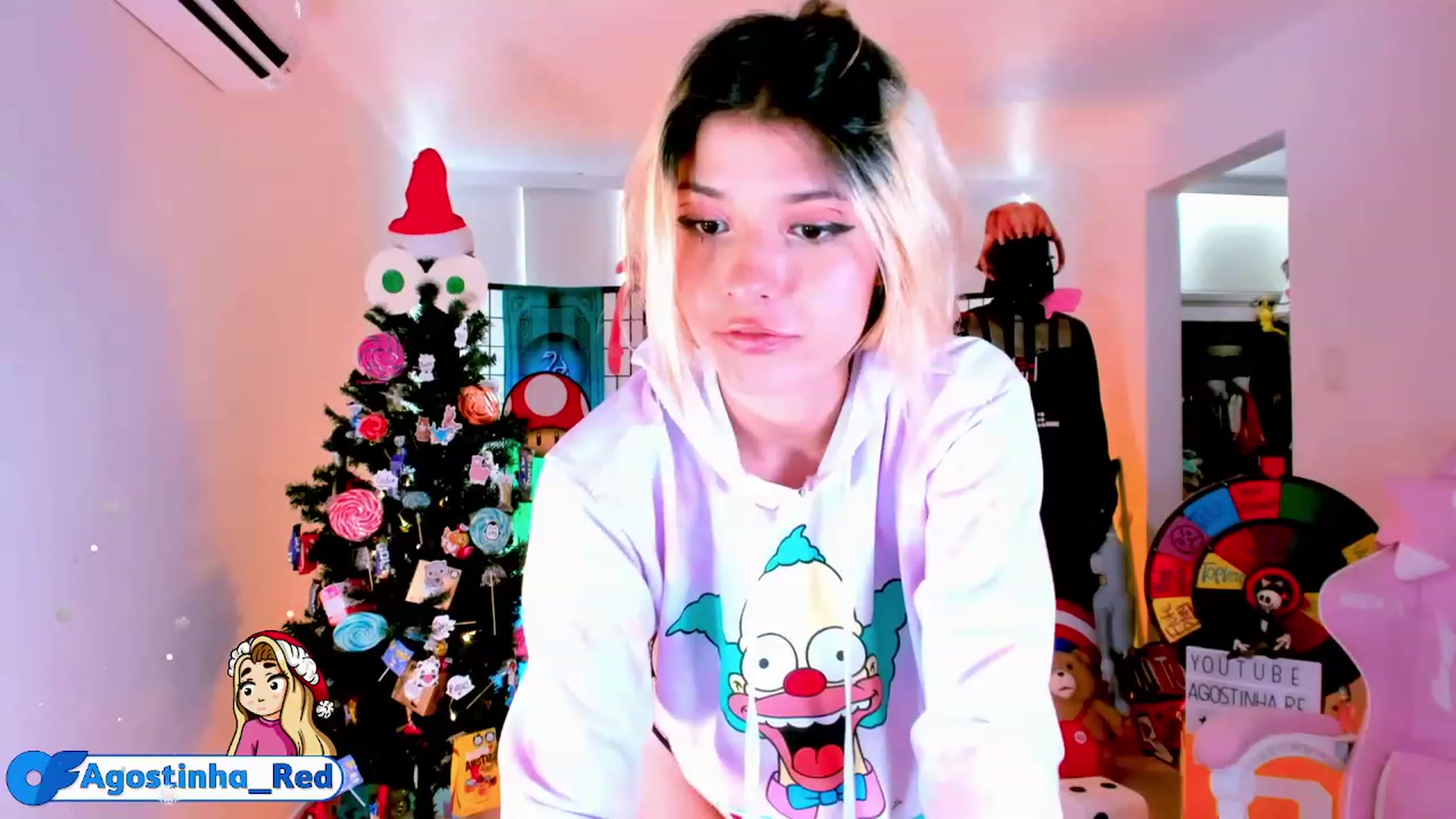 Gallery image thumbnail from Agostinha_Red's myfreecams stream on, 12/26/2022, 16:50 image 4 of 20