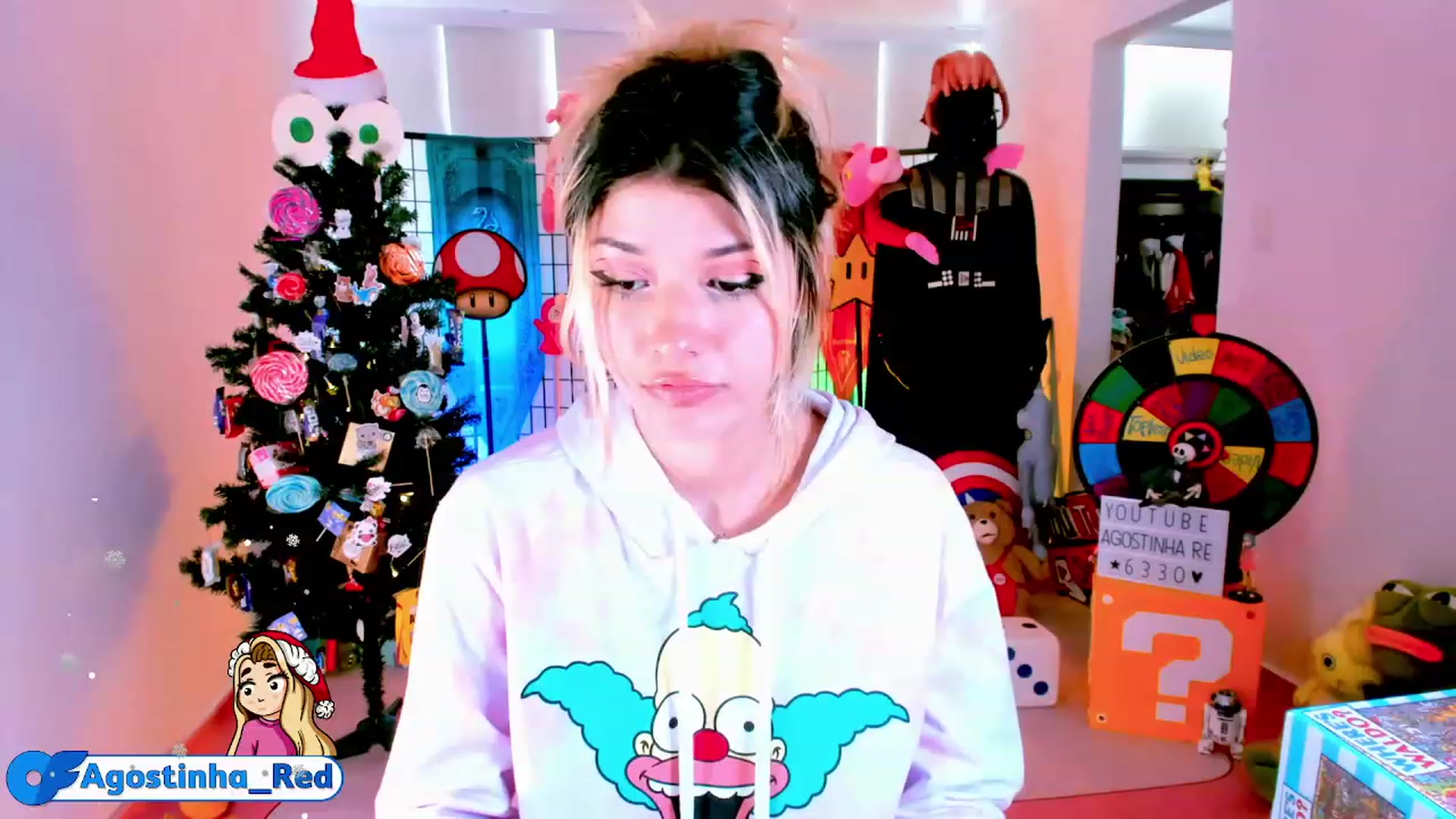Gallery image thumbnail from Agostinha_Red's myfreecams stream on, 12/26/2022, 16:50 image 17 of 20