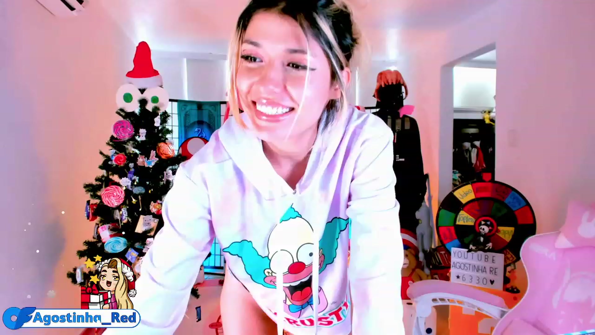 Gallery image thumbnail from Agostinha_Red's myfreecams stream on, 12/26/2022, 16:50 image 15 of 20