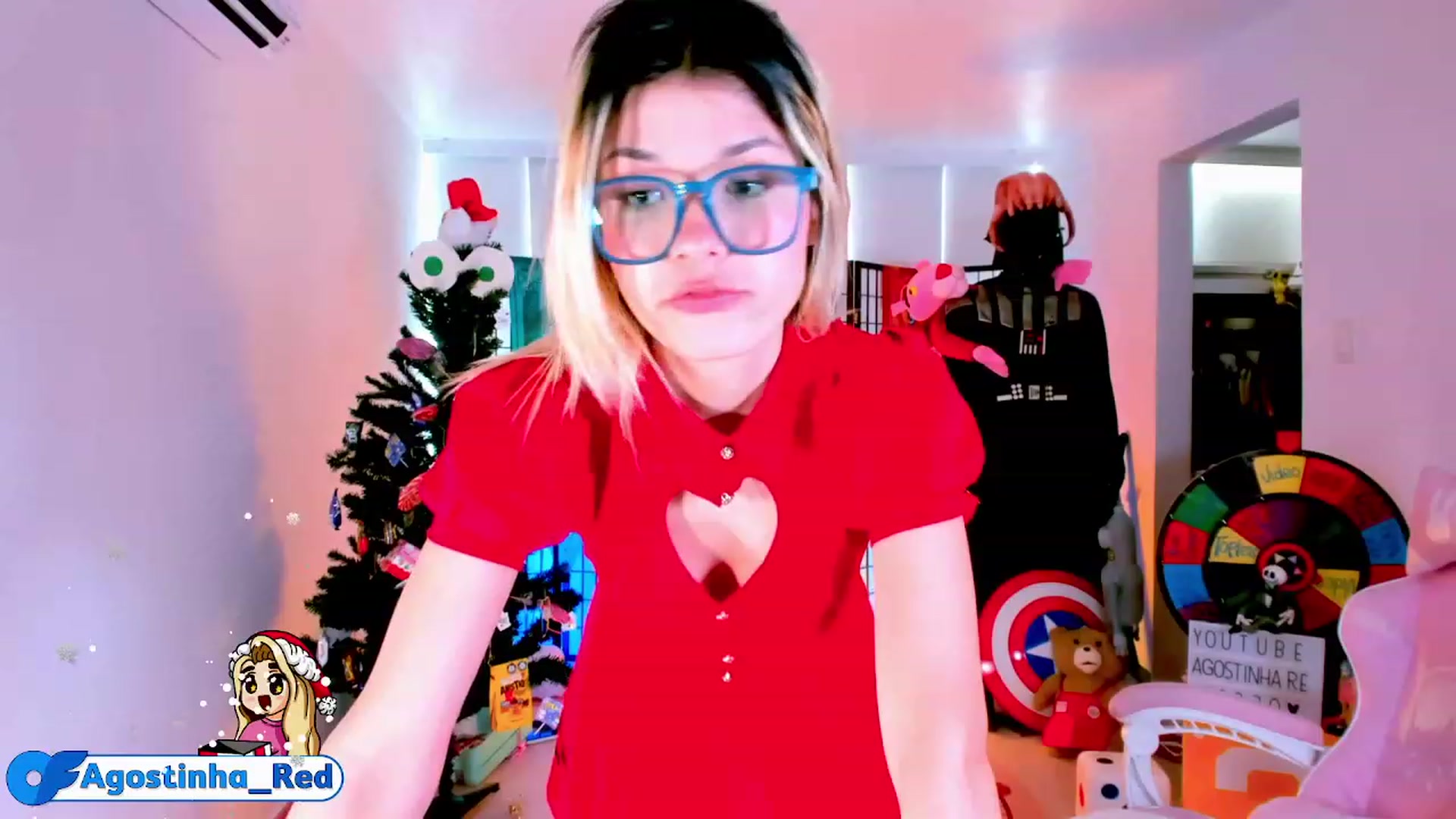 Gallery image thumbnail from Agostinha_Red's myfreecams stream on, 12/29/2022, 15:26 image 9 of 20