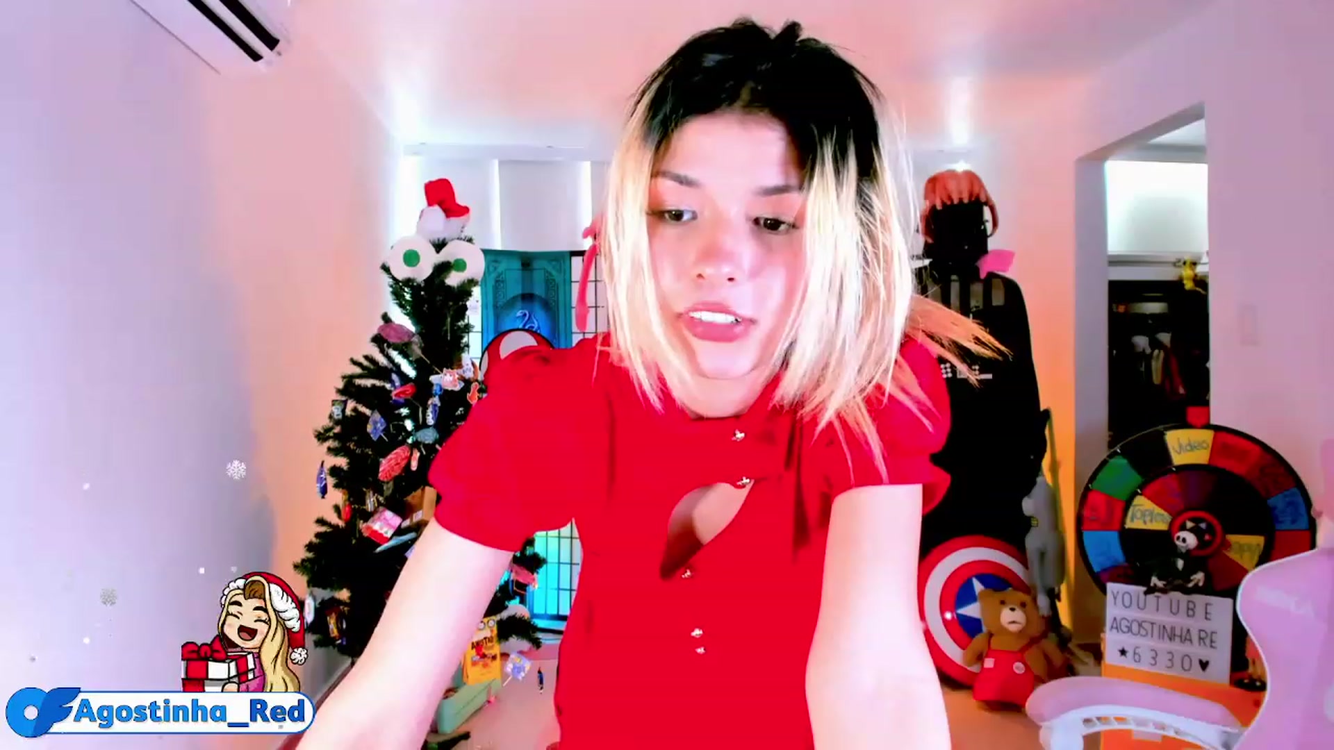 Gallery image thumbnail from Agostinha_Red's myfreecams stream on, 12/29/2022, 16:36 image 12 of 20