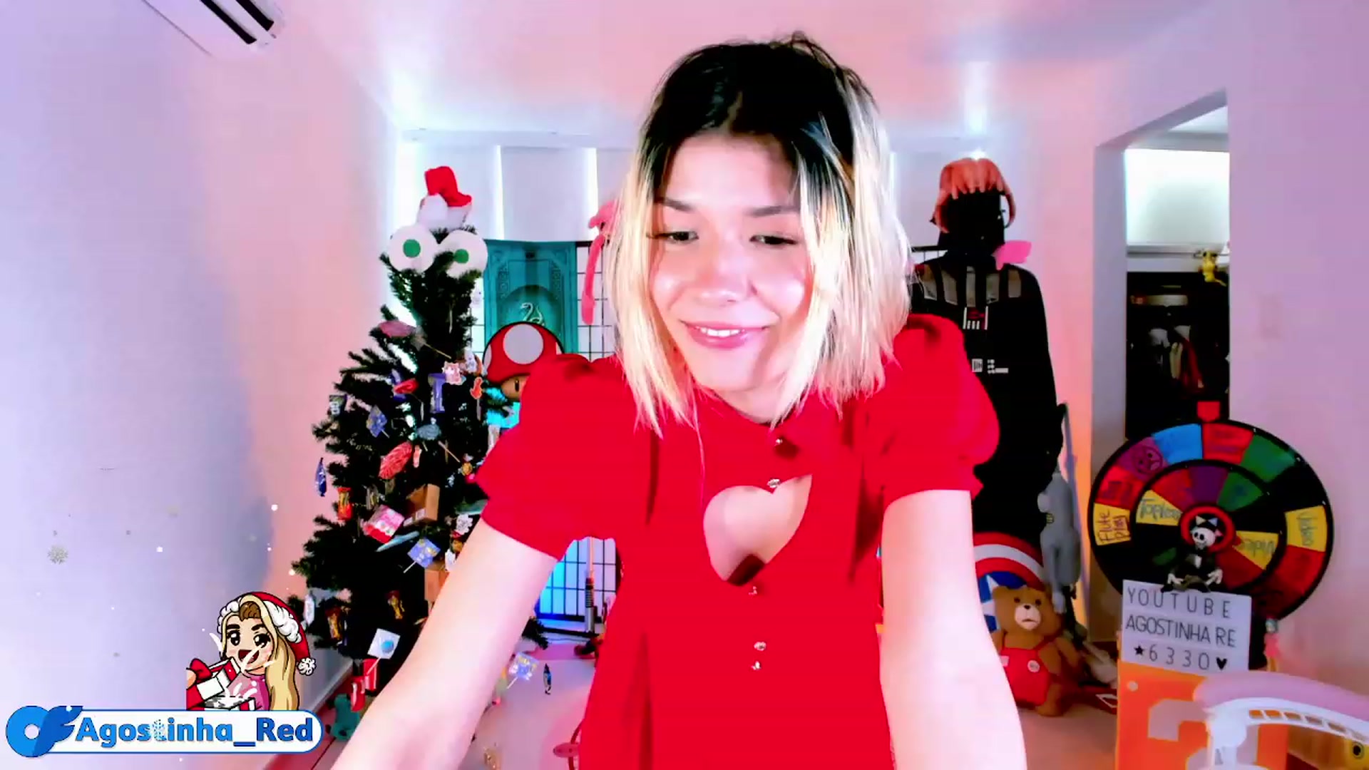Gallery image thumbnail from Agostinha_Red's myfreecams stream on, 12/29/2022, 17:11 image 16 of 20