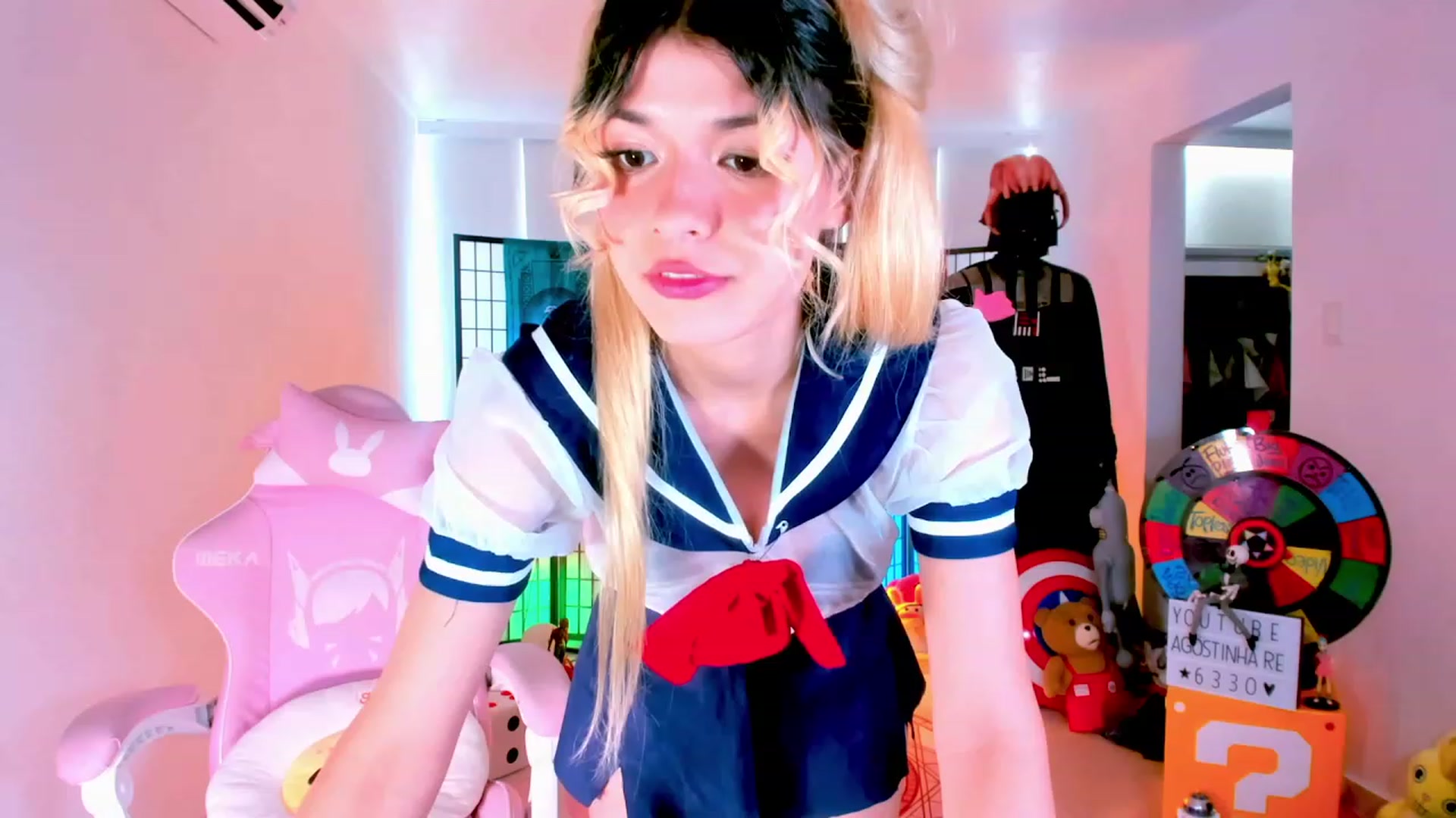 Gallery image thumbnail from Agostinha_Red's myfreecams stream on, 01/15/2023, 16:57 image 3 of 20