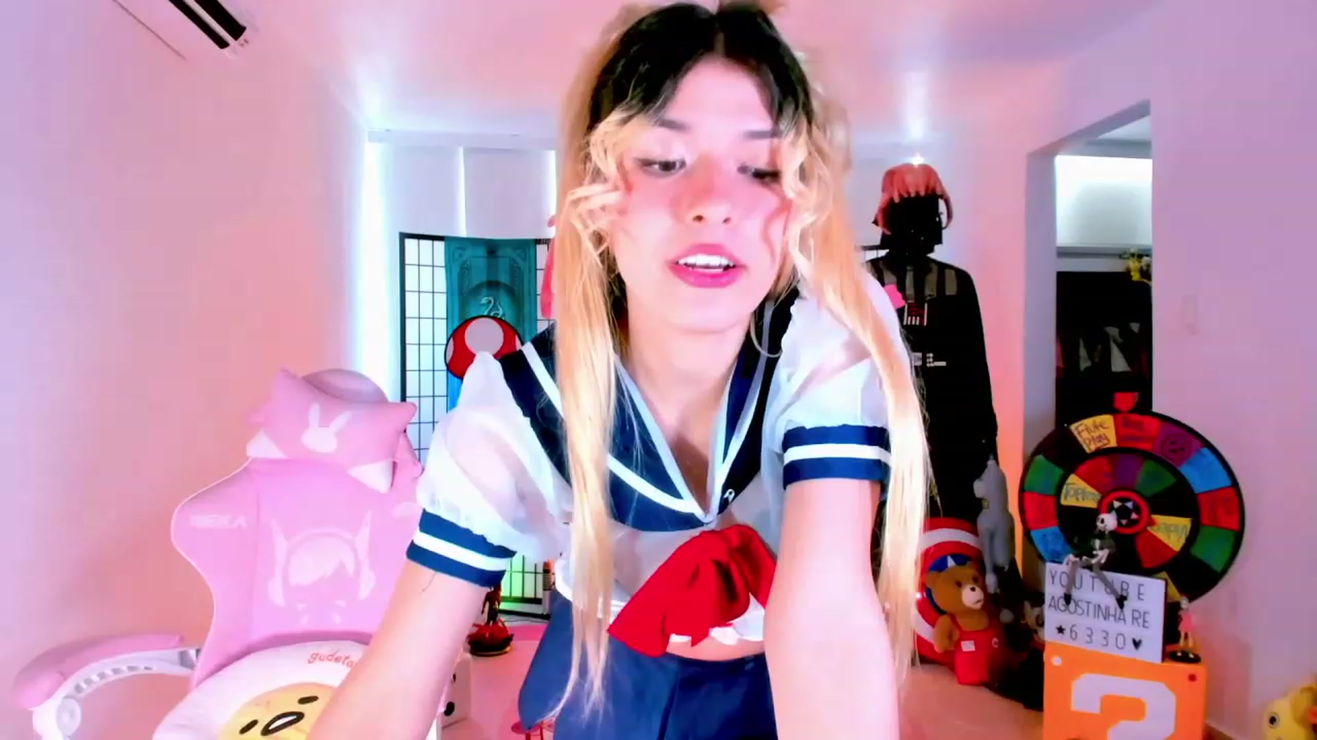 Gallery image thumbnail from Agostinha_Red's myfreecams stream on, 01/15/2023, 16:57 image 6 of 20
