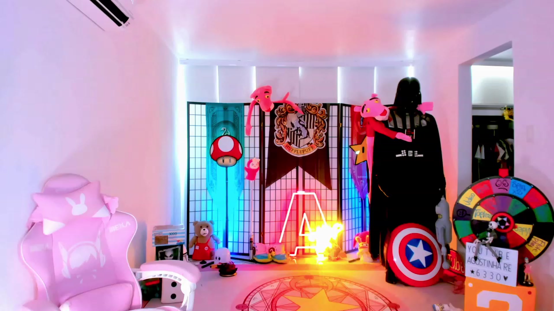 Gallery image thumbnail from Agostinha_Red's myfreecams stream on, 01/18/2023, 16:27 image 7 of 20