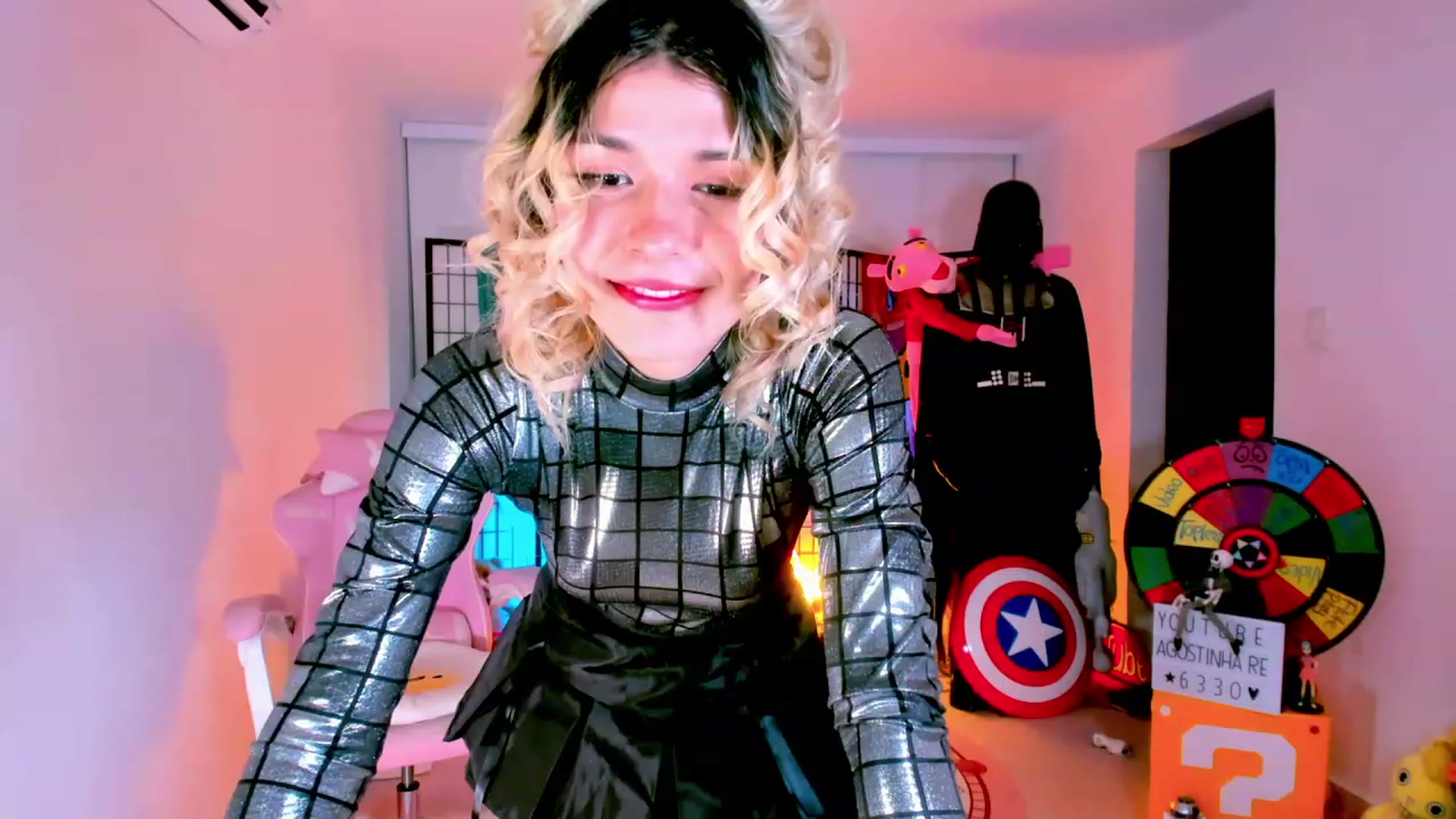 Gallery image thumbnail from Agostinha_Red's myfreecams stream on, 01/19/2023, 01:43 image 4 of 20