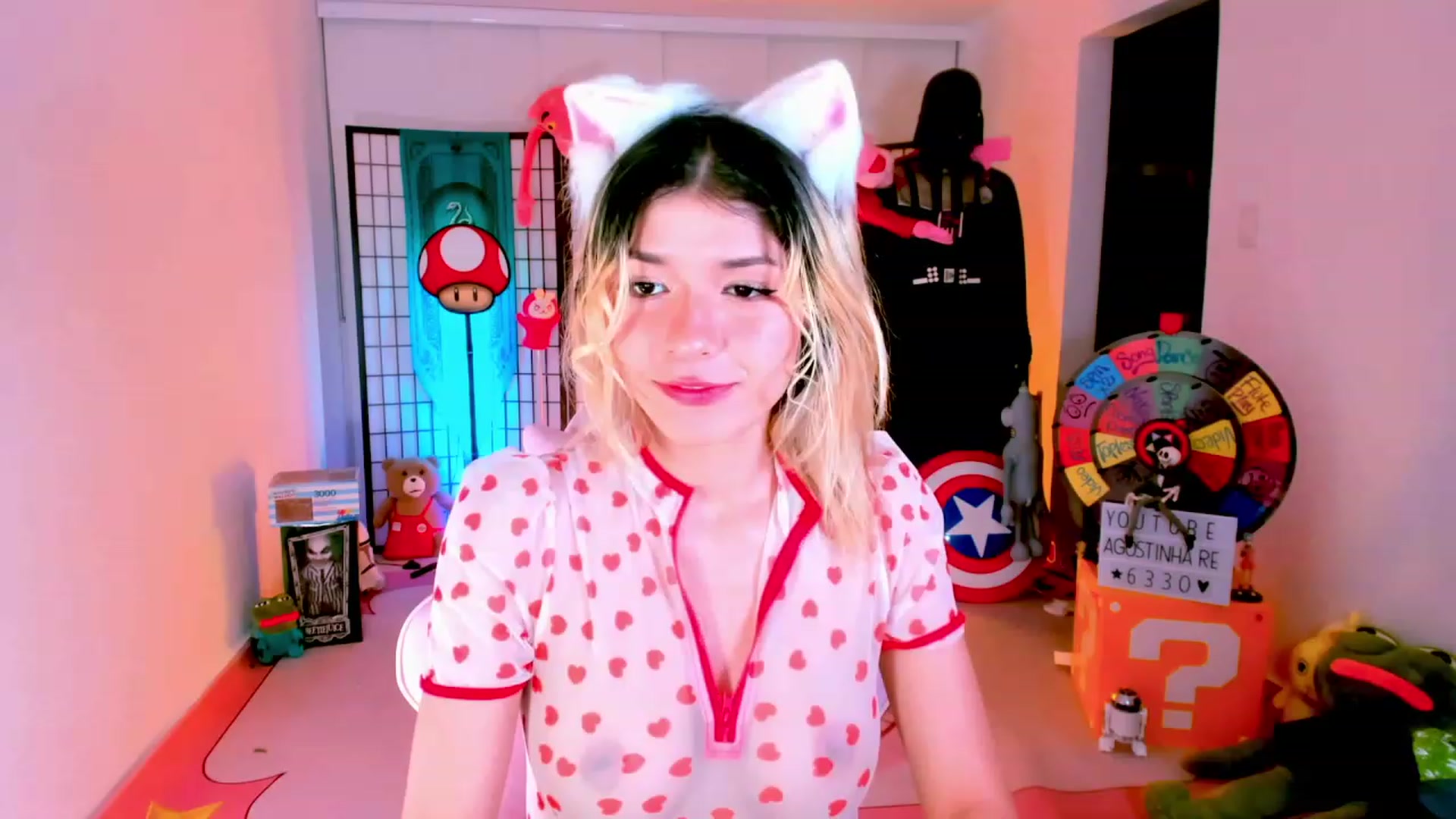 Gallery image thumbnail from Agostinha_Red's myfreecams stream on, 01/22/2023, 24:02 image 4 of 20