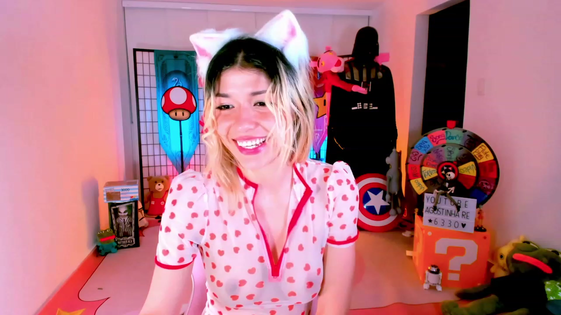 Gallery image thumbnail from Agostinha_Red's myfreecams stream on, 01/22/2023, 24:02 image 18 of 20