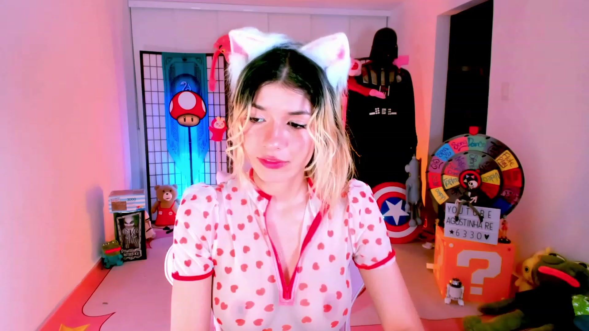 Gallery image thumbnail from Agostinha_Red's myfreecams stream on, 01/22/2023, 24:02 image 12 of 20