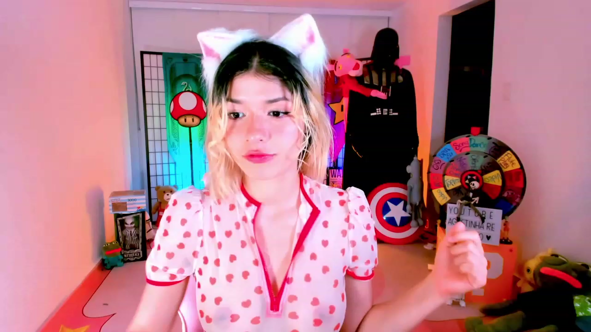 Gallery image thumbnail from Agostinha_Red's myfreecams stream on, 01/22/2023, 24:02 image 1 of 20