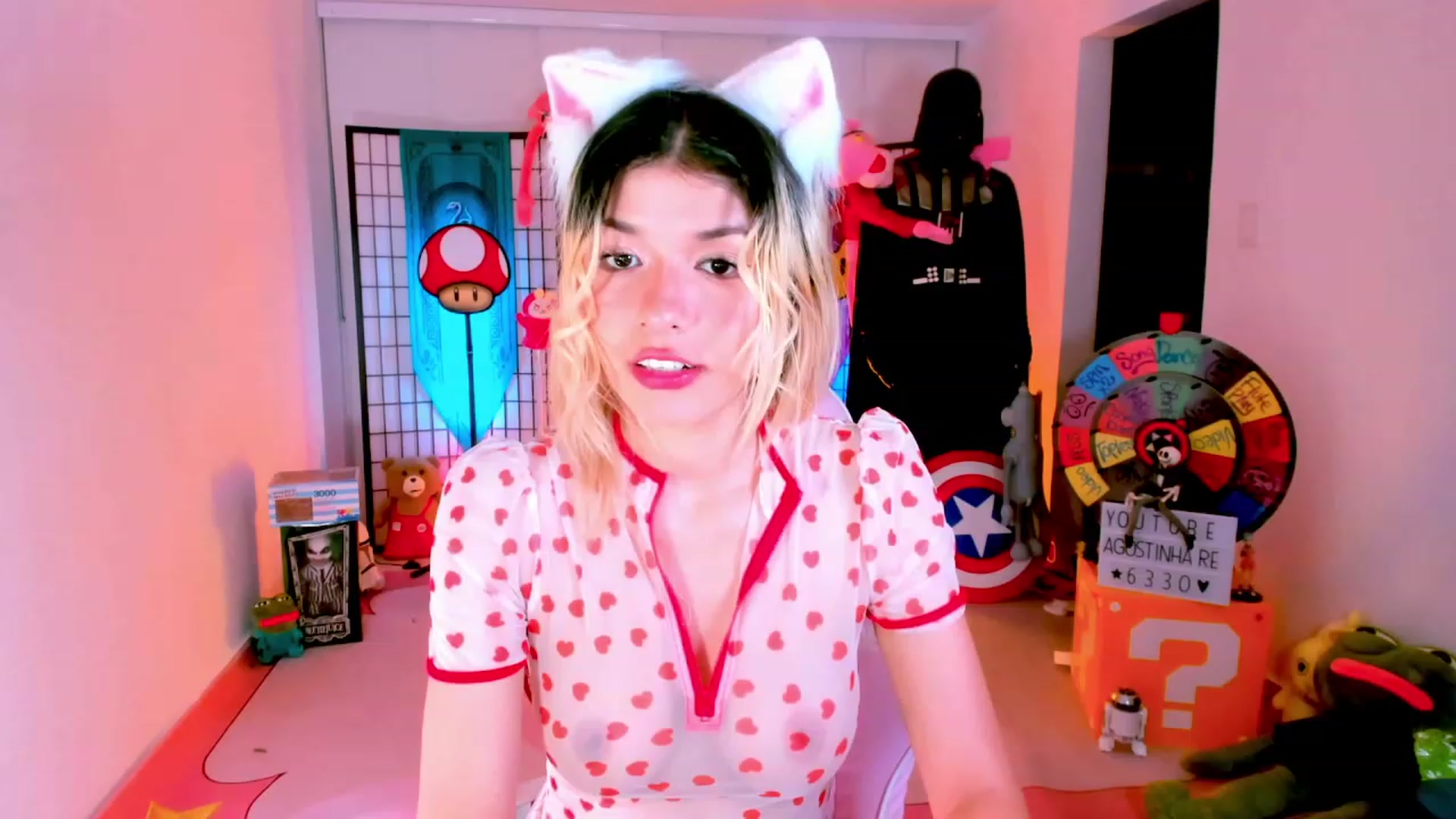 Gallery image thumbnail from Agostinha_Red's myfreecams stream on, 01/22/2023, 24:02 image 17 of 20